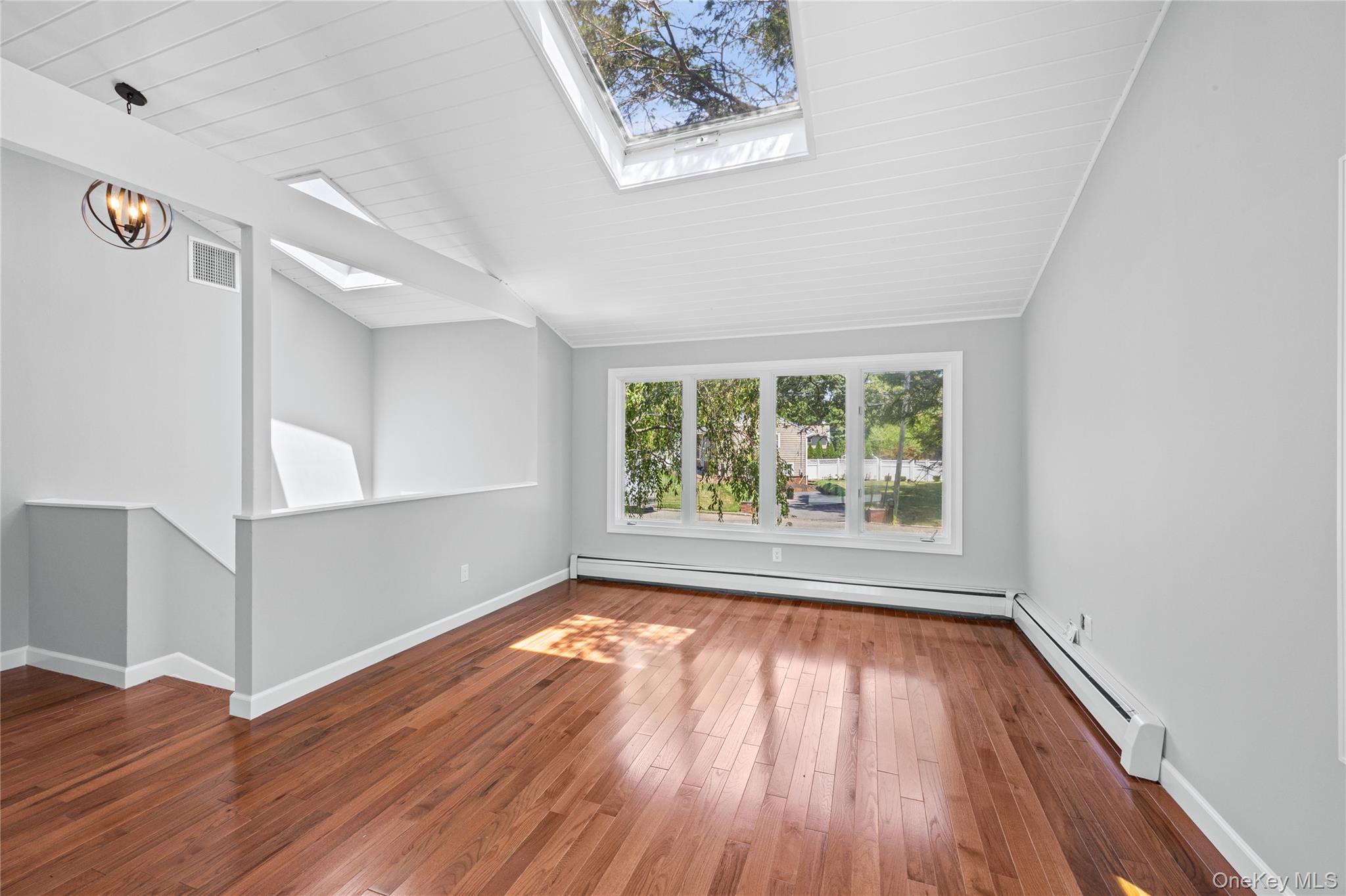 34 John Street Property Photo 12