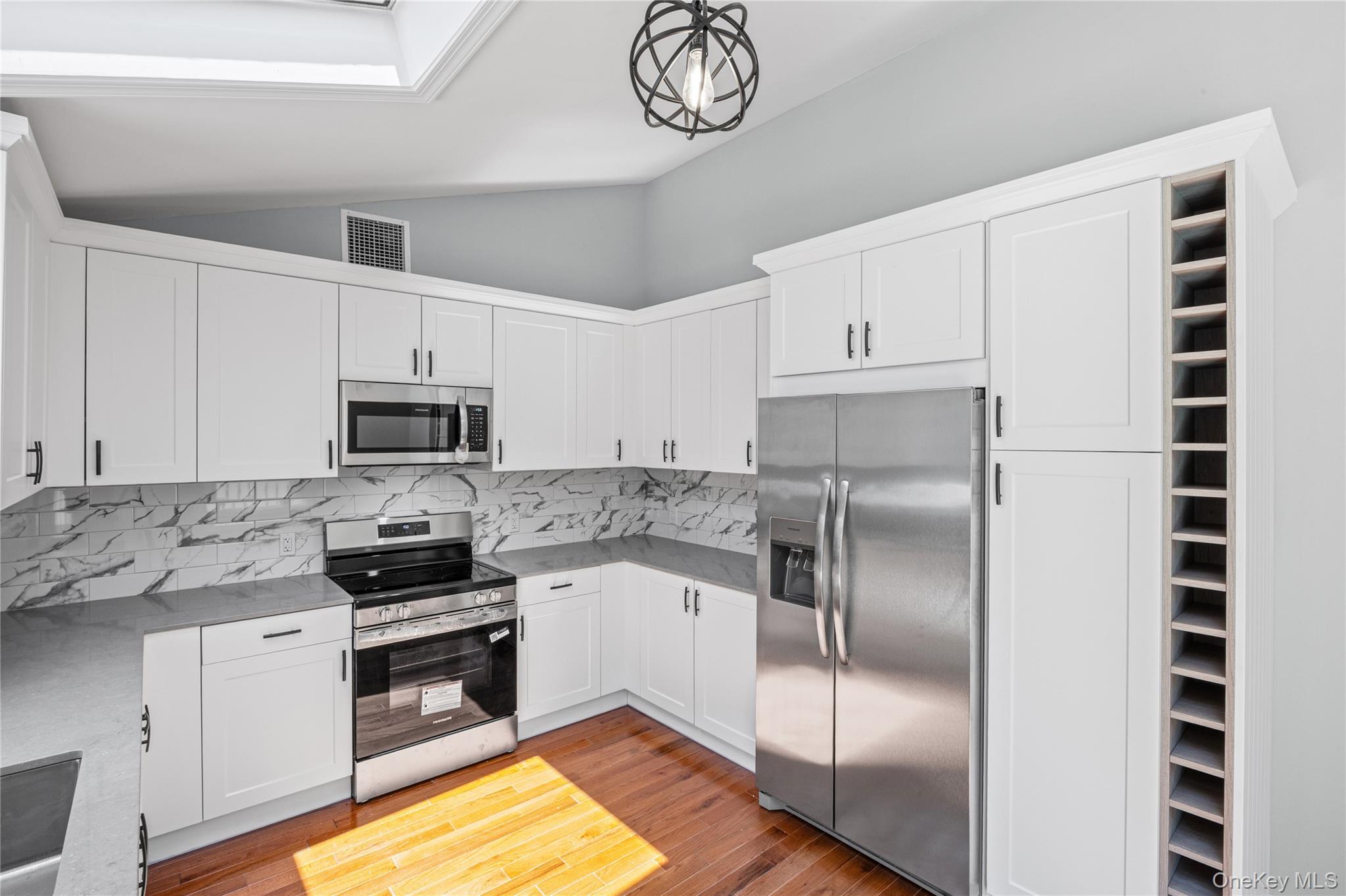 34 John Street Property Photo 16