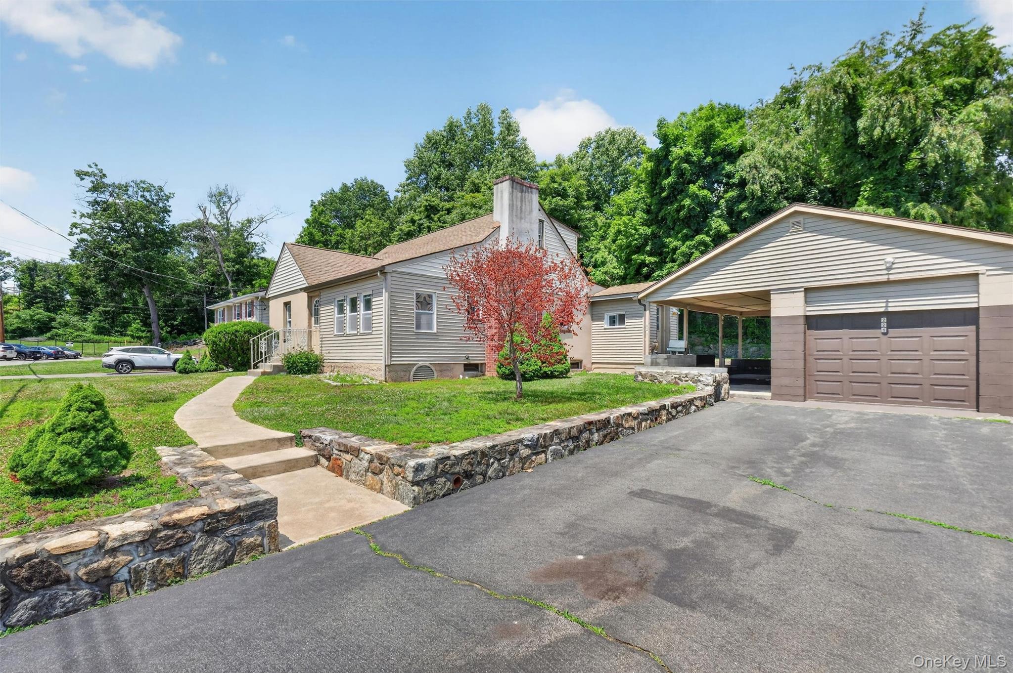 221 1st Street Property Photo 6