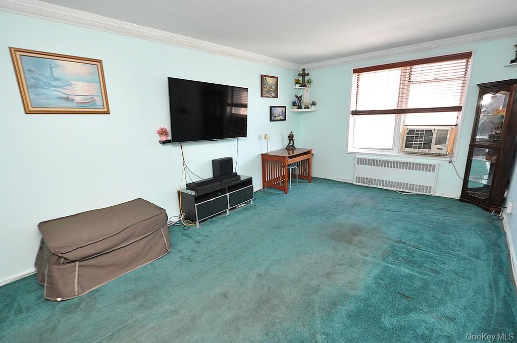 491 Riverdale Avenue 6d Property Photo 6