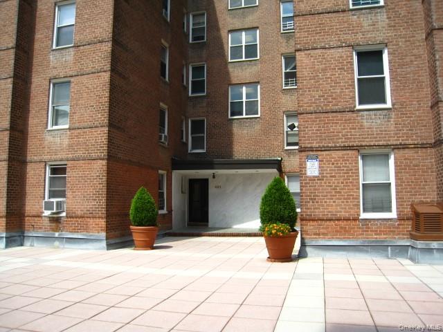 491 Riverdale Avenue 6d Property Photo 24