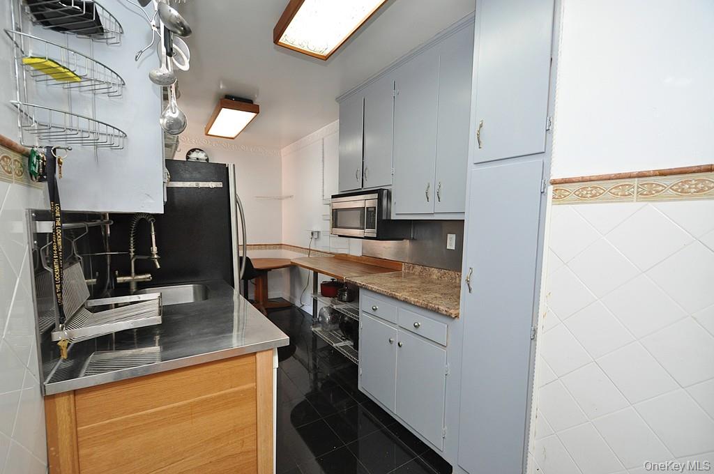 491 Riverdale Avenue 6d Property Photo 29