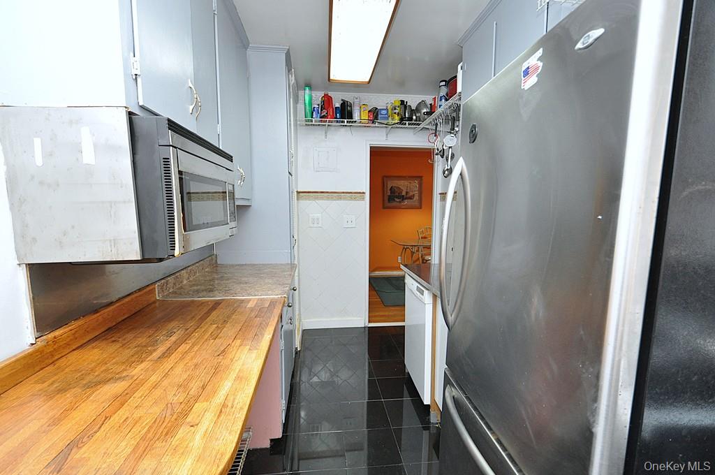491 Riverdale Avenue 6d Property Photo 30