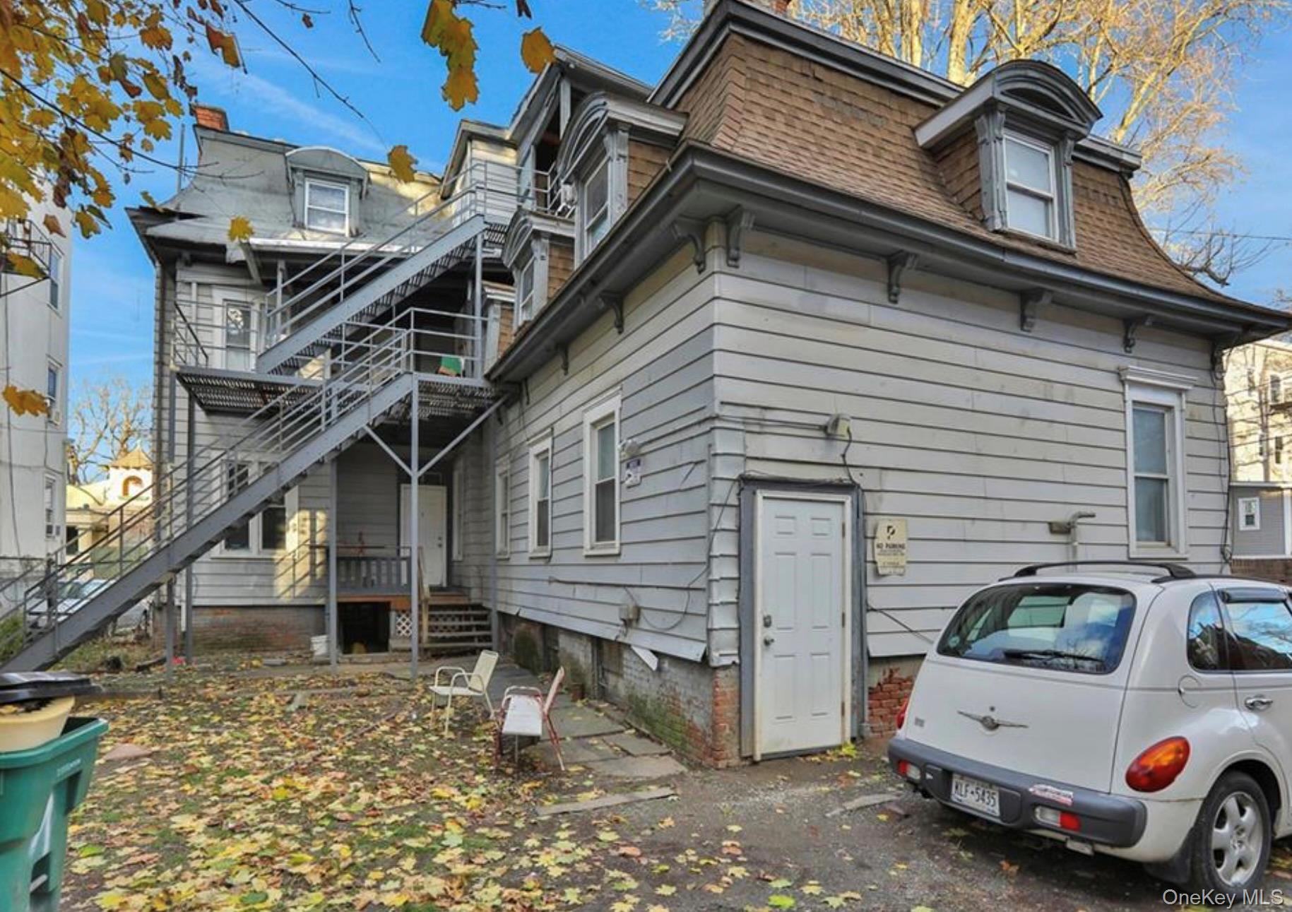 60 Noxon Street Property Photo 2