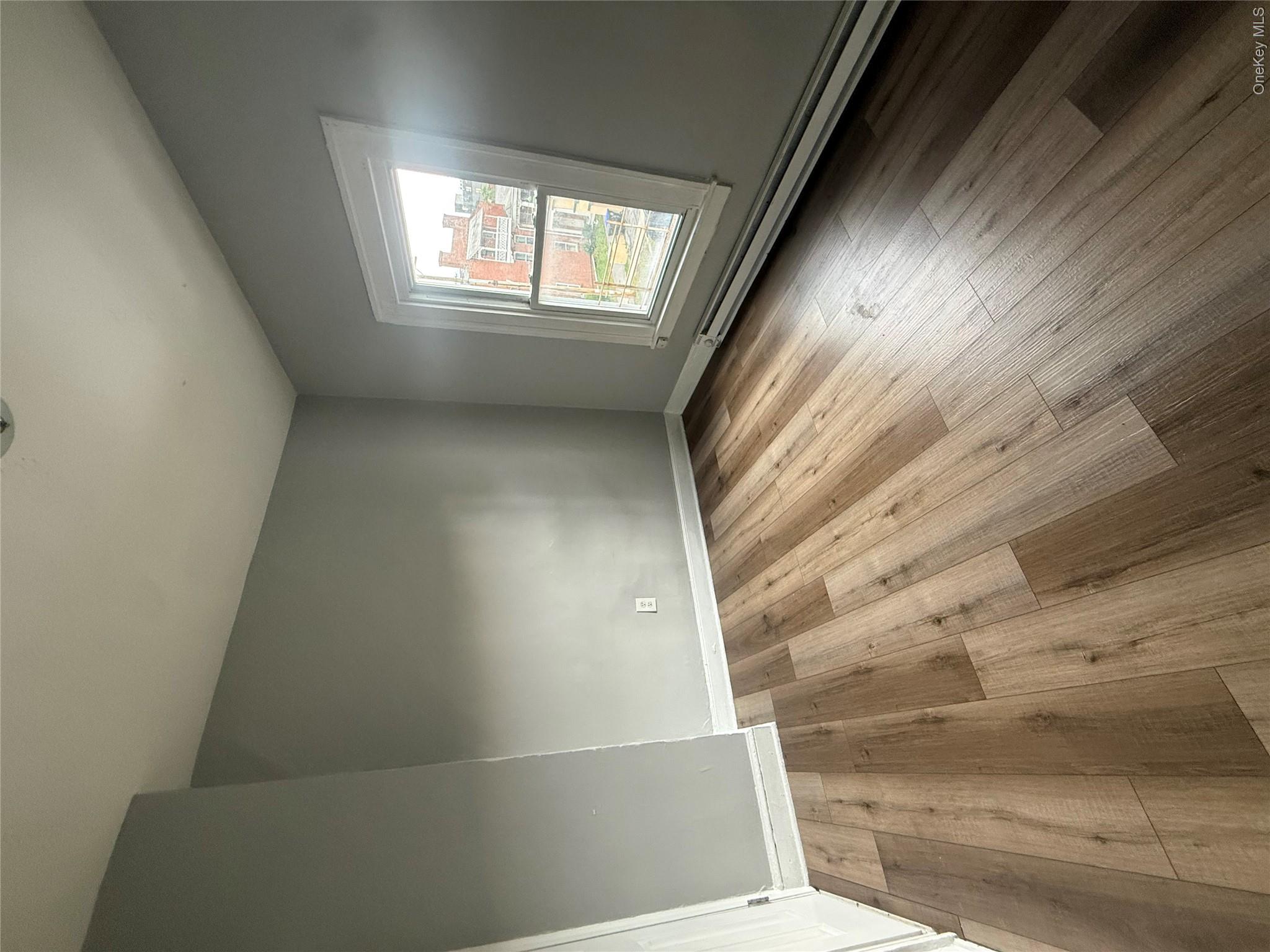 60 Noxon Street Property Photo 5