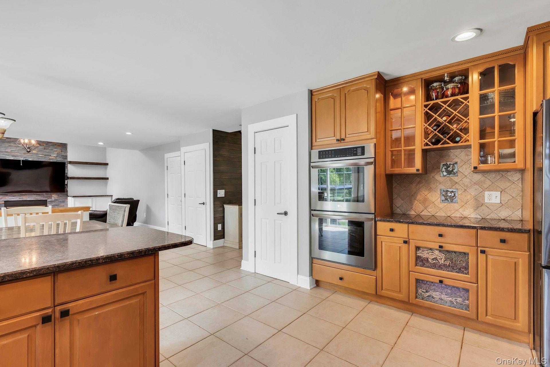 52 Elmhurst Avenue Property Photo 14