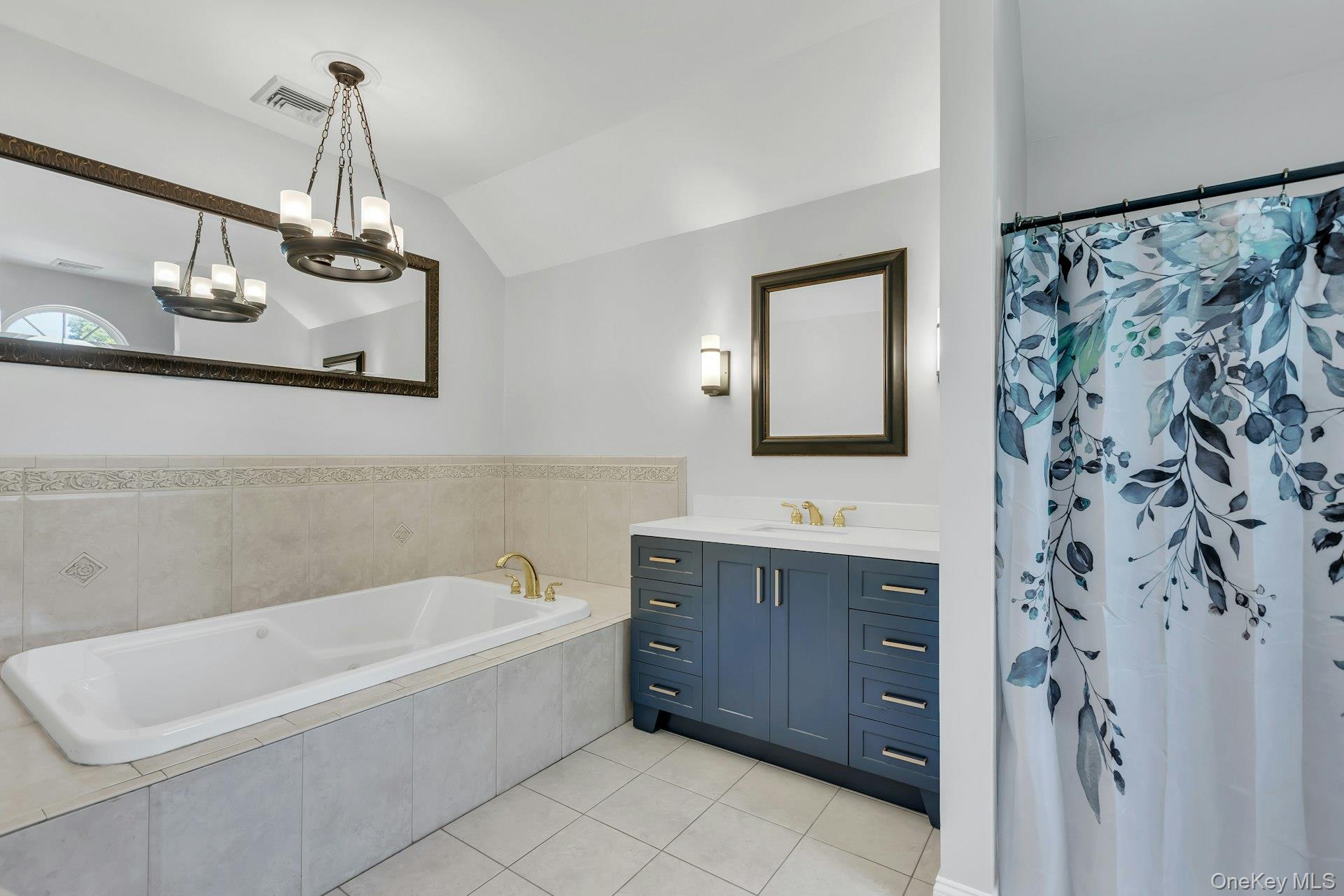 52 Elmhurst Avenue Property Photo 25