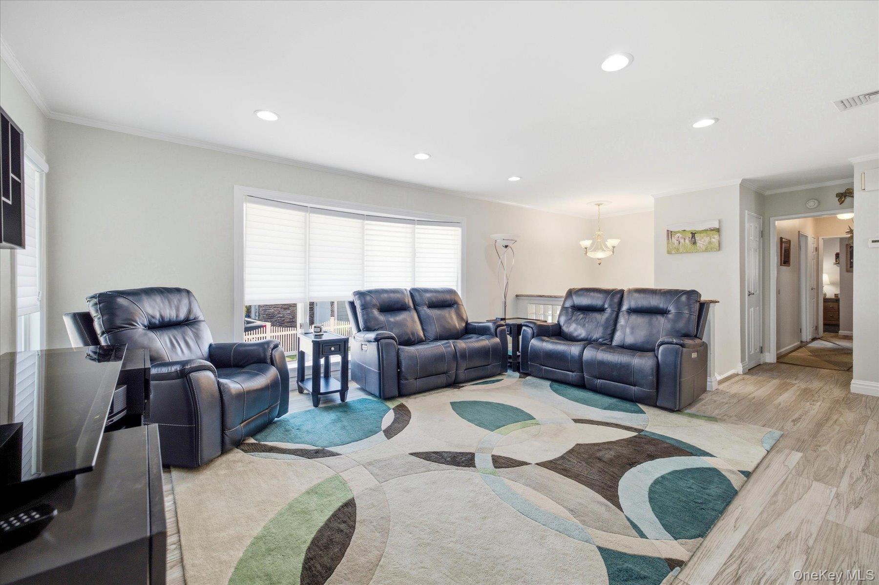 165 Elaine Drive Property Photo 13