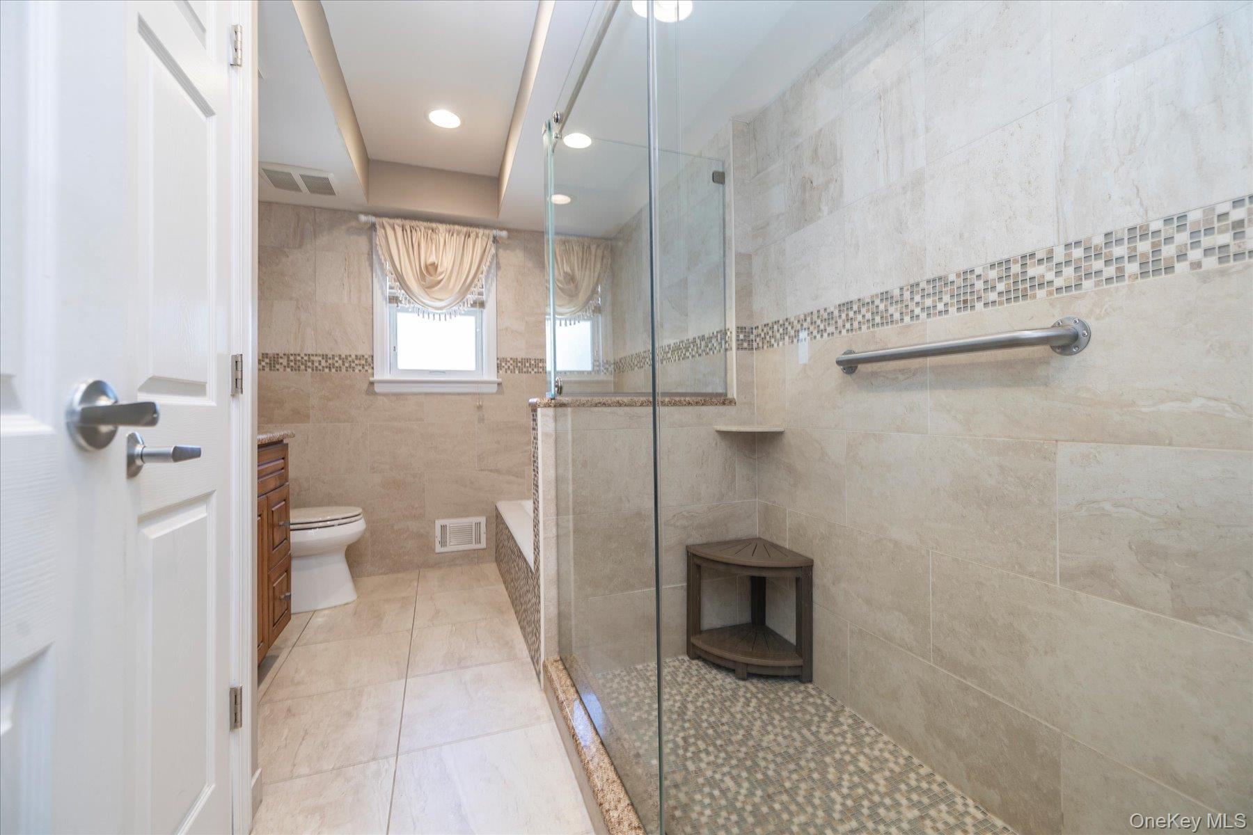 165 Elaine Drive Property Photo 17