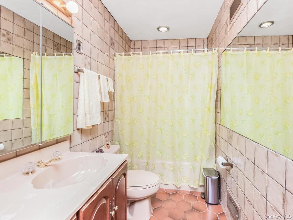 1109 Aka 1111 Nepperhan Avenue Property Photo 9