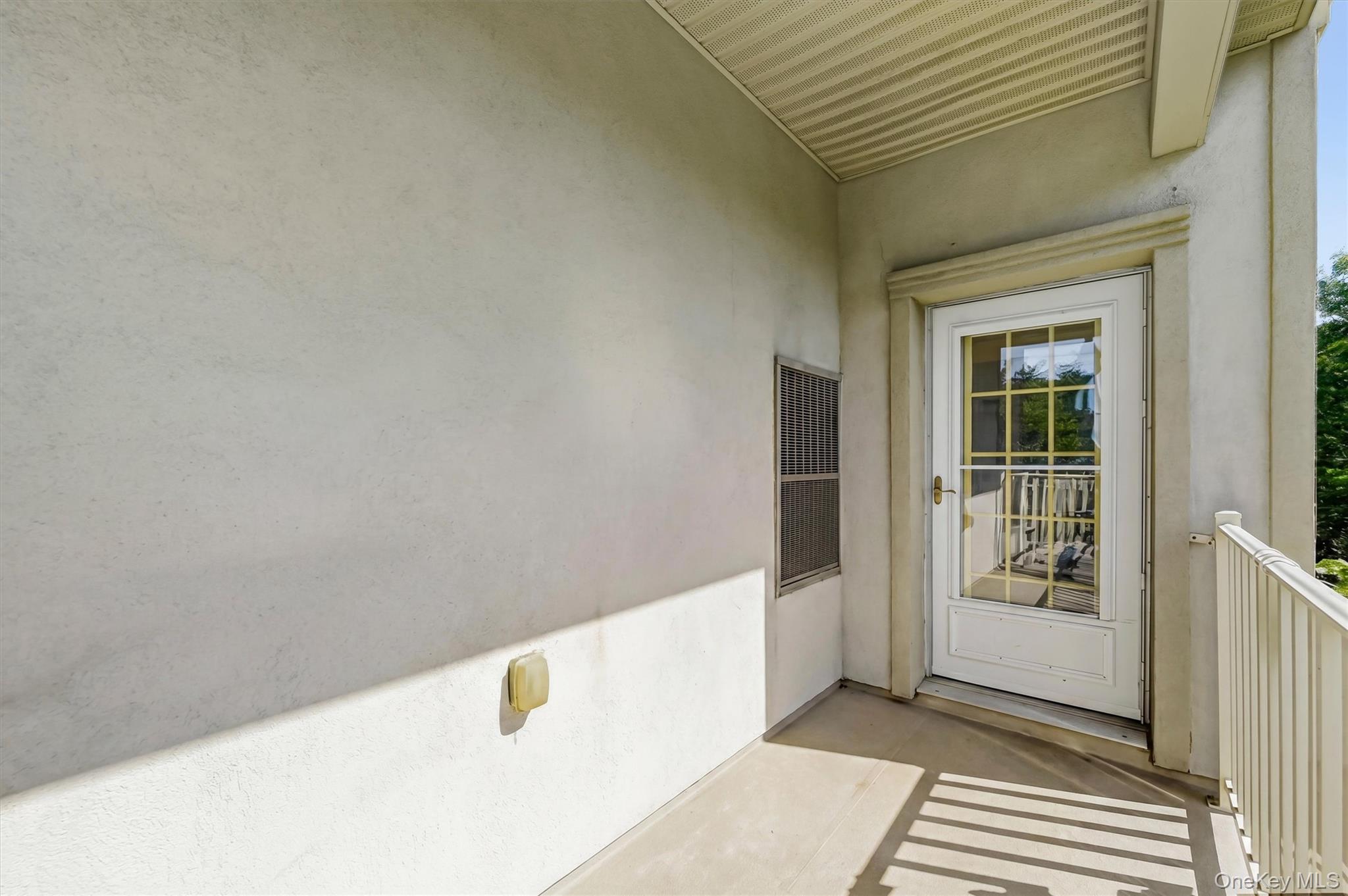 32 N De Baun Avenue 202 Property Photo 17