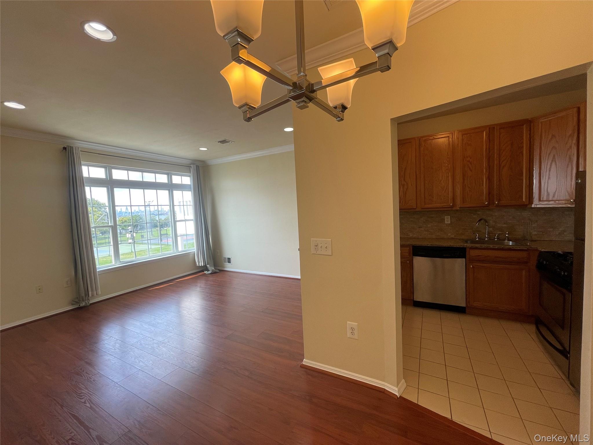 291 Surf Drive 214b Property Photo 5