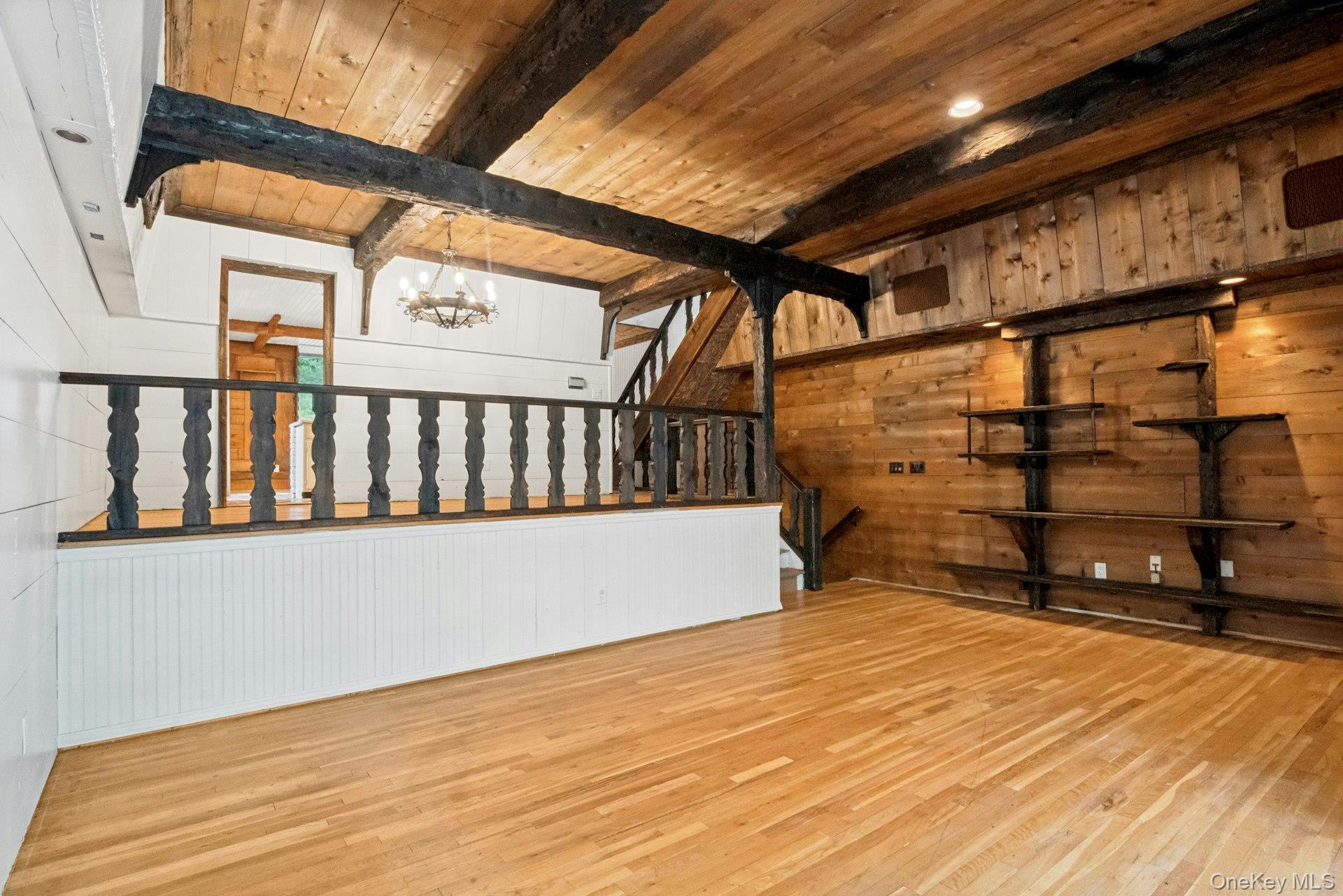 1118 Colony Drive Property Photo 11