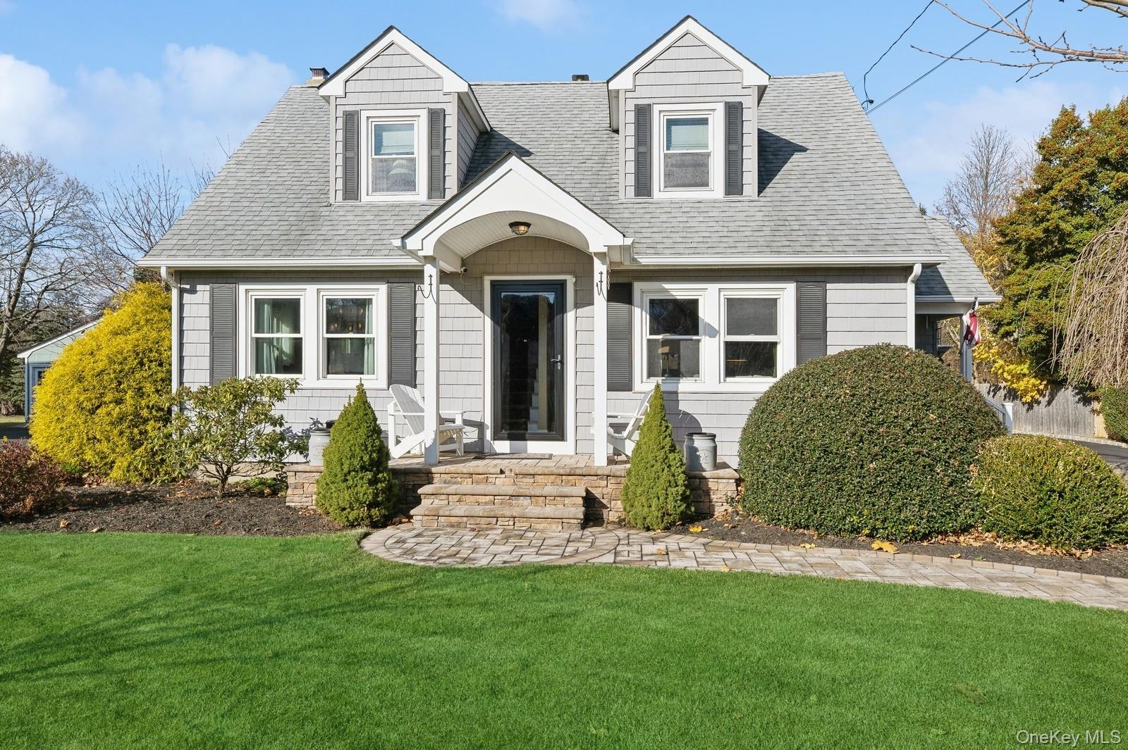 790 Peconic Bay Boulevard Property Photo 1