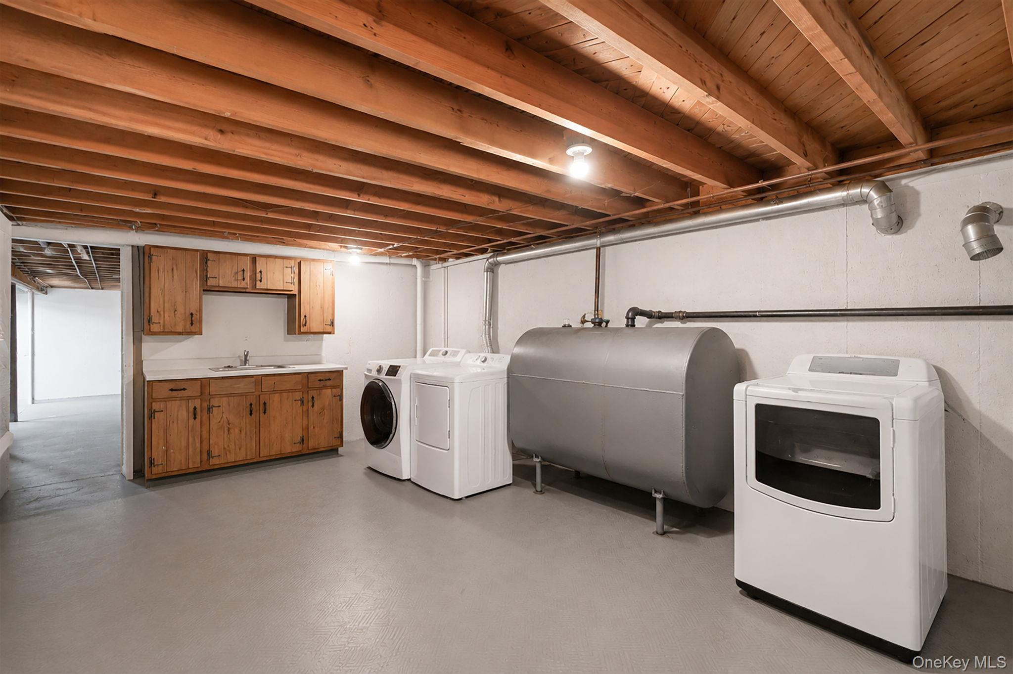 93 N Country Road Property Photo 30