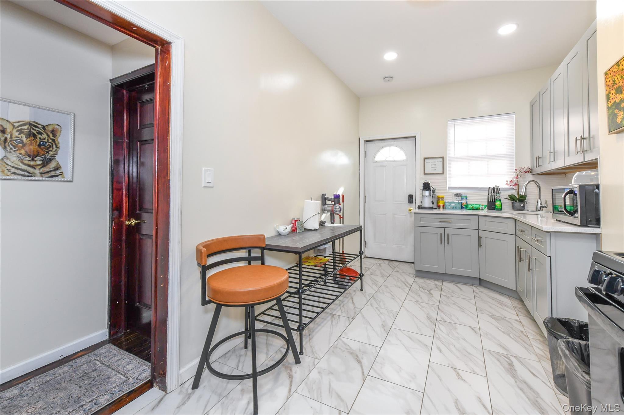 104-21 Lefferts Boulevard Property Photo 8