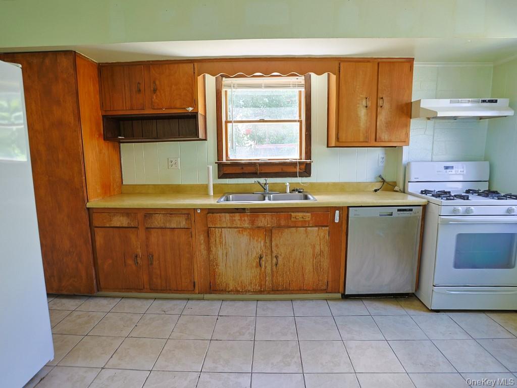 4 Lincoln Street Property Photo 2