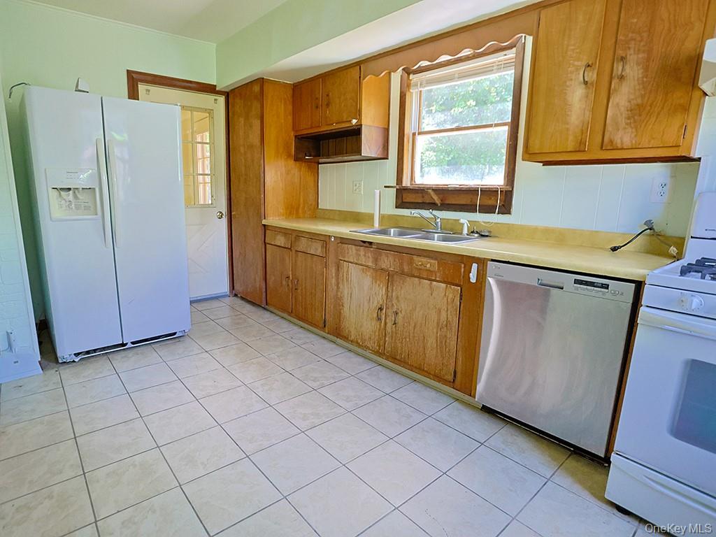 4 Lincoln Street Property Photo 8
