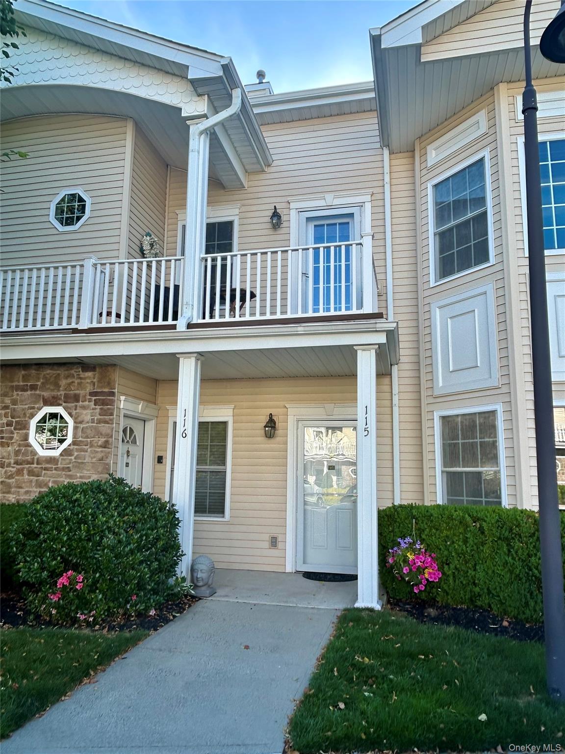 115 Autumn Drive Property Photo 1