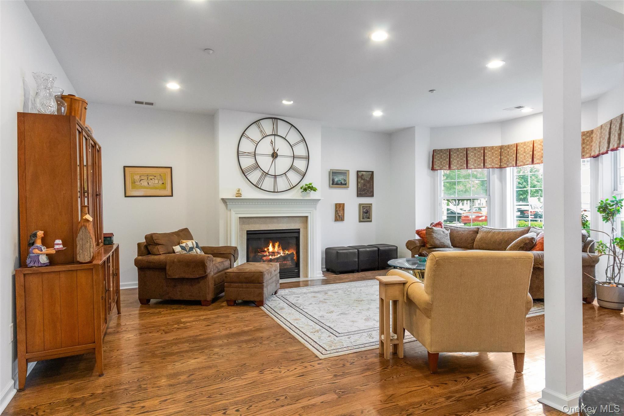 115 Autumn Drive Property Photo 4
