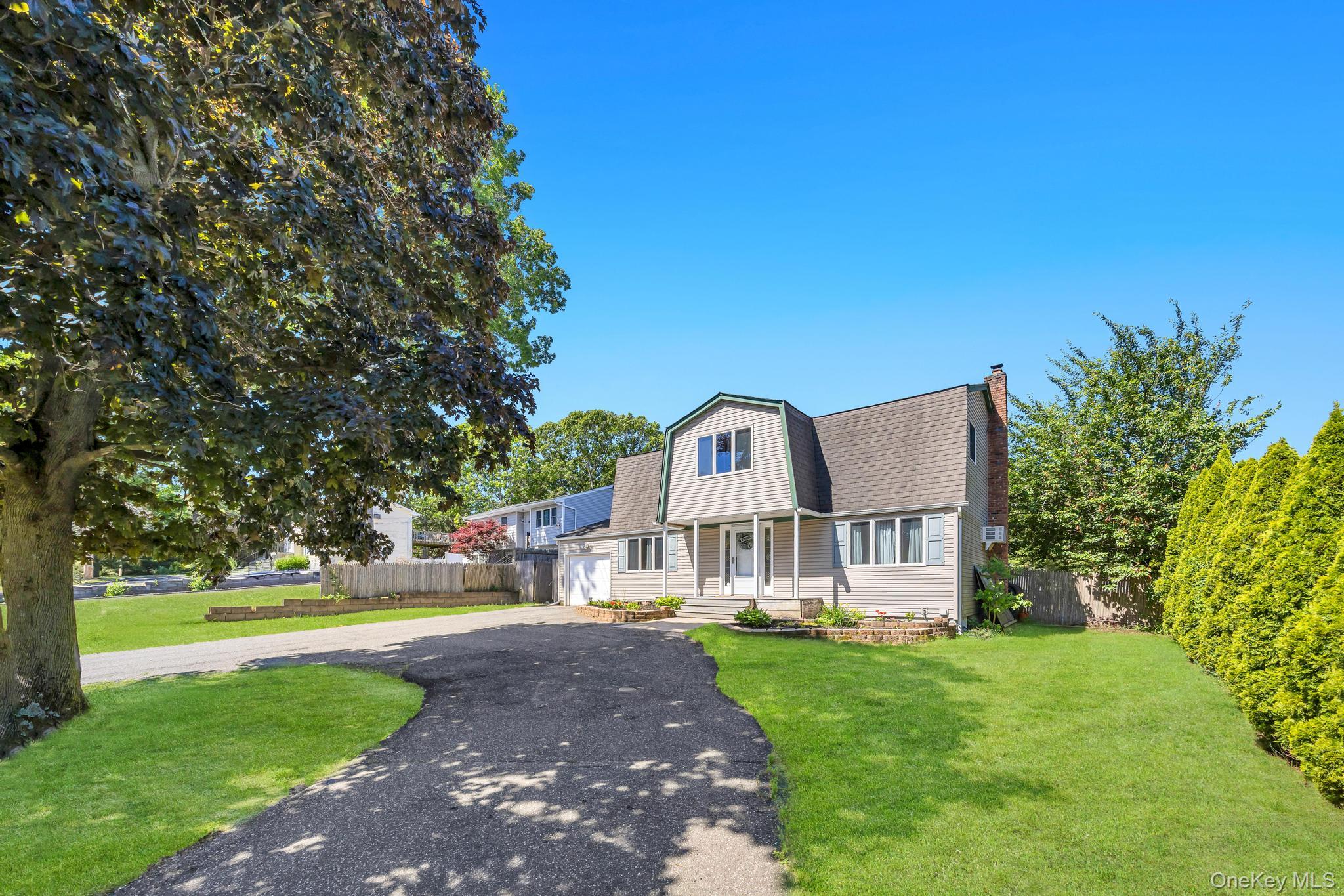 358 Holbrook Road Property Photo 1