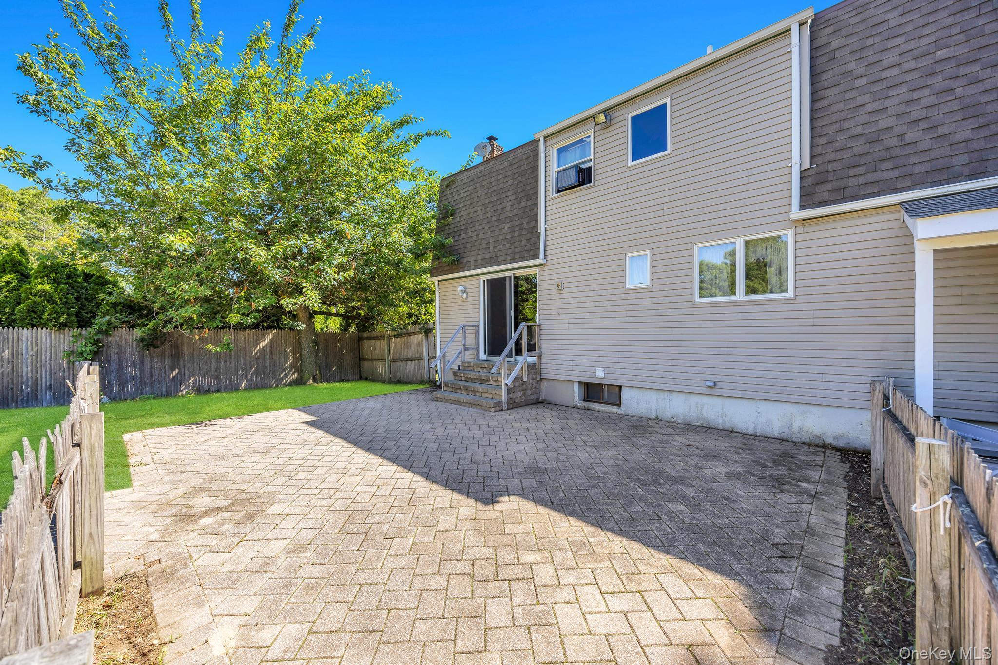 358 Holbrook Road Property Photo 10