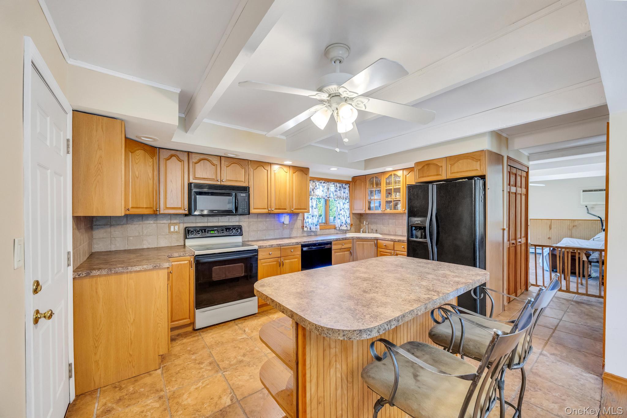 358 Holbrook Road Property Photo 14