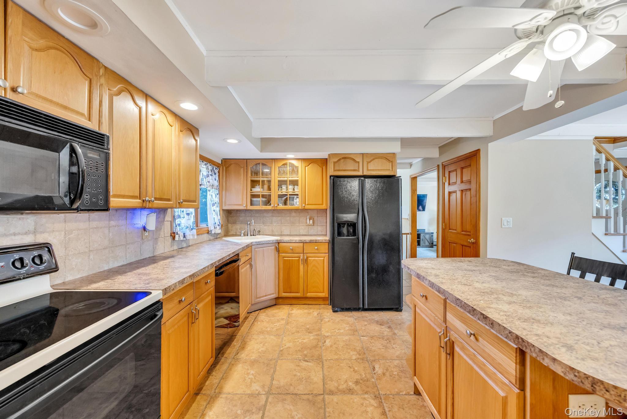 358 Holbrook Road Property Photo 16