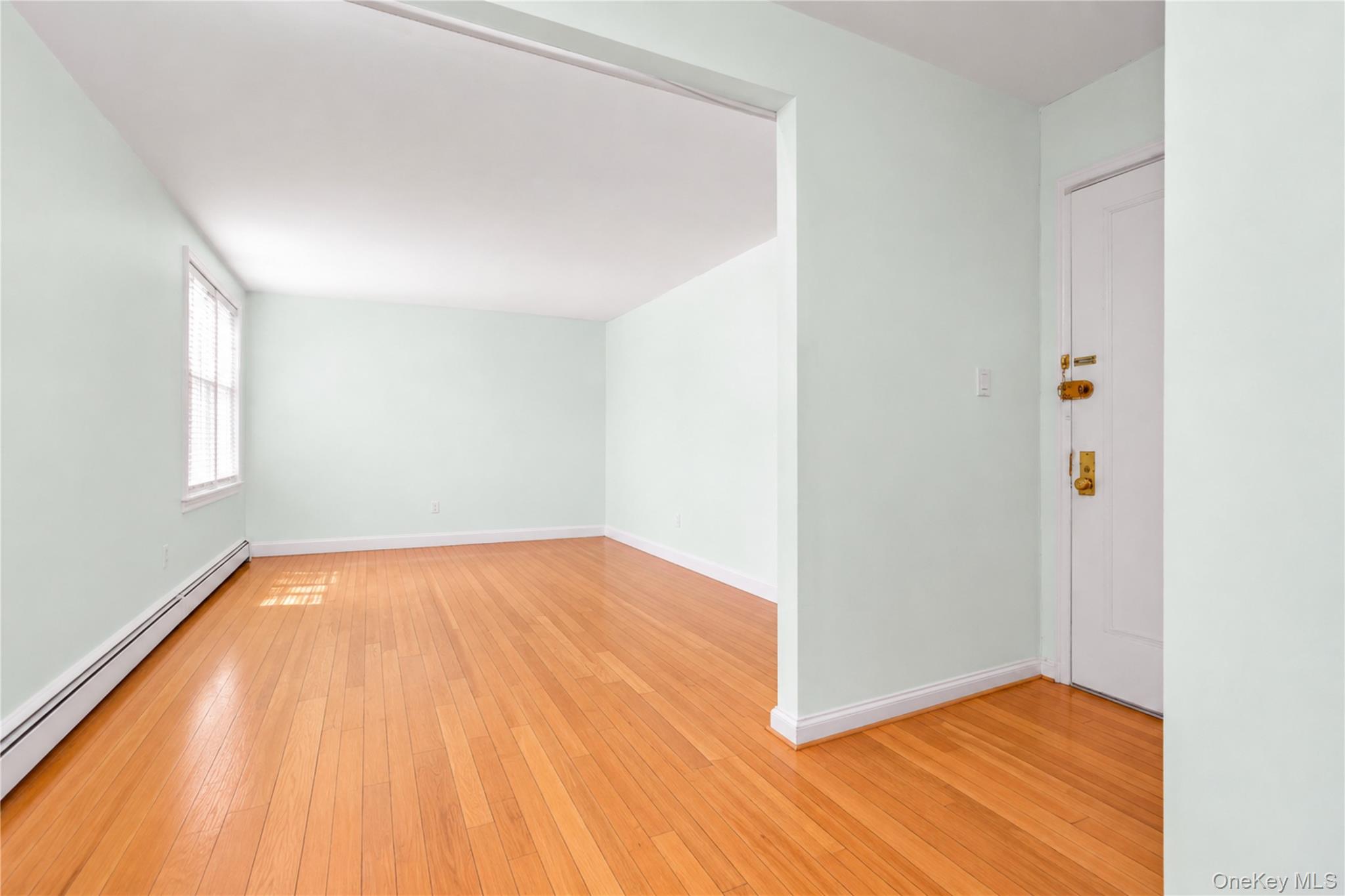 27-10 Parsons Boulevard 4b Property Photo 3