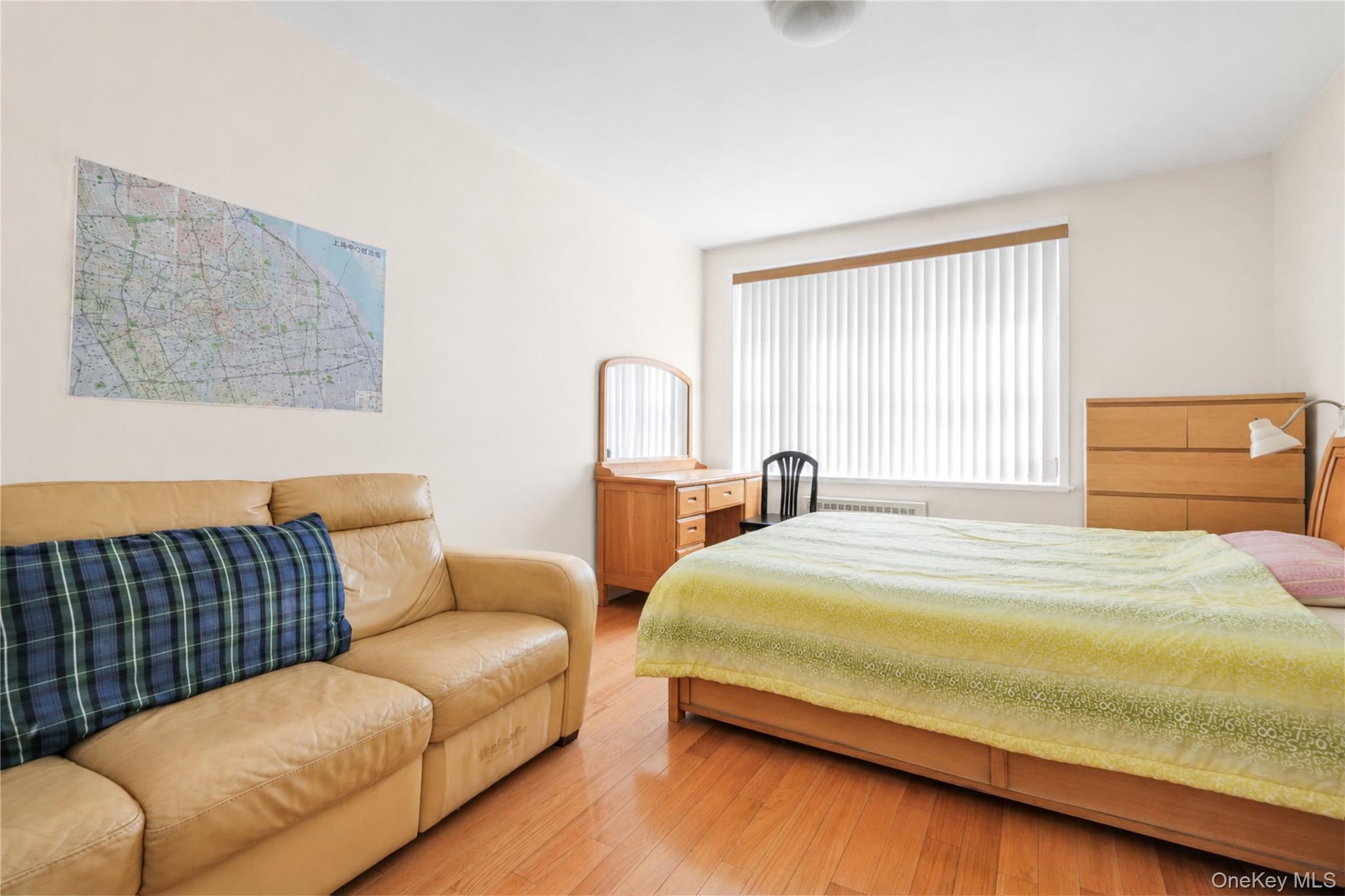 27-10 Parsons Boulevard 4b Property Photo 6