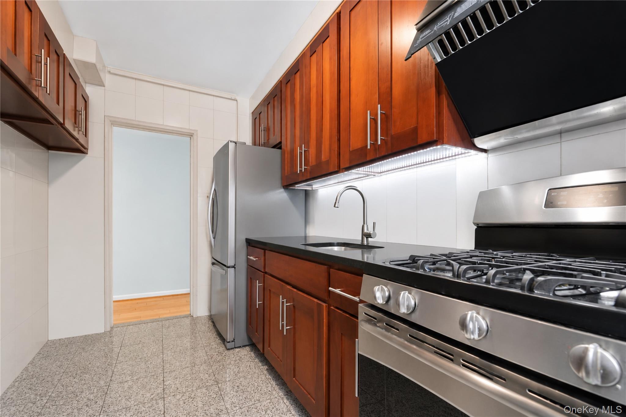 27-10 Parsons Boulevard 4b Property Photo 10