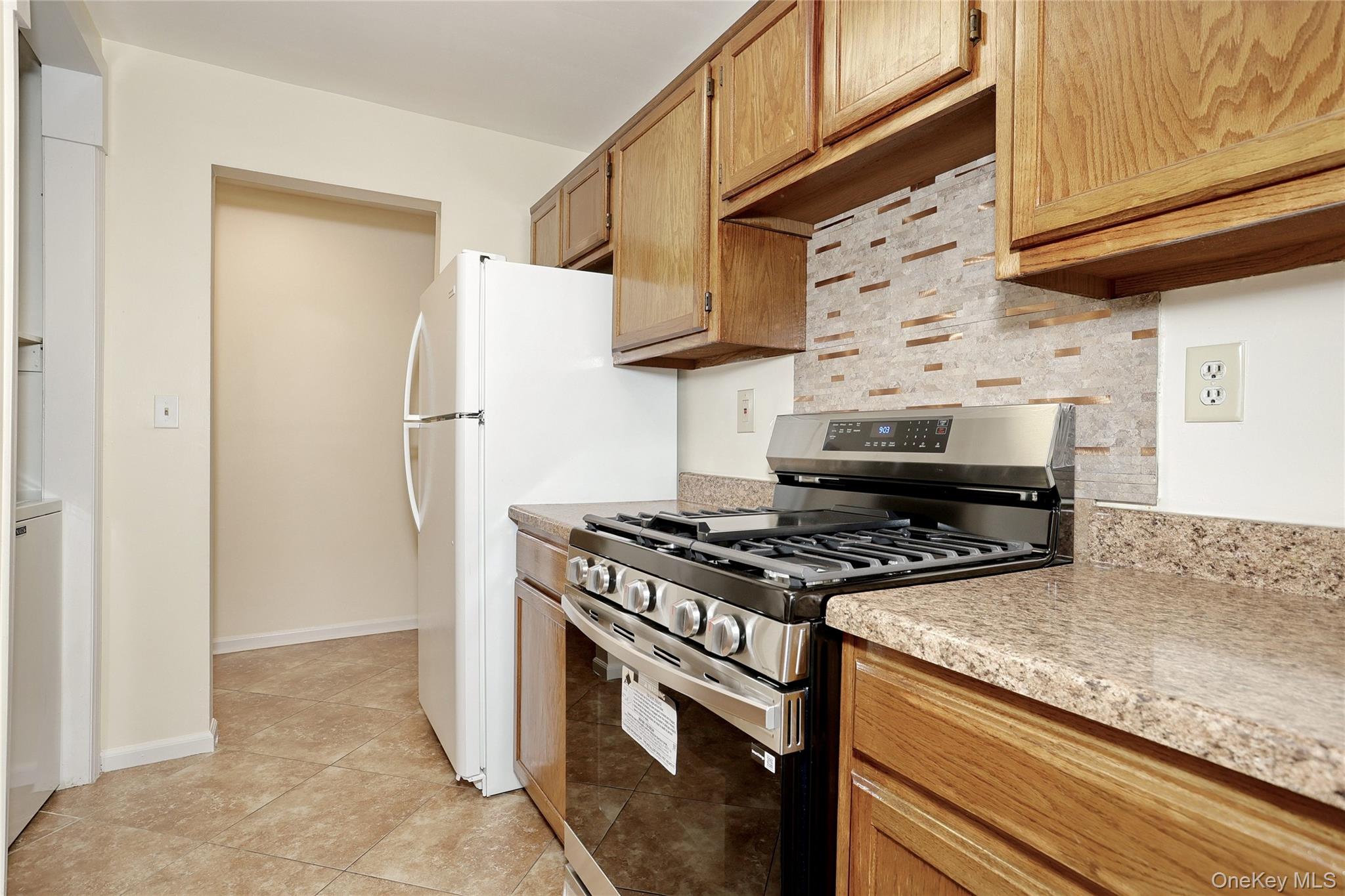 716 Kennedy Drive Property Photo 9