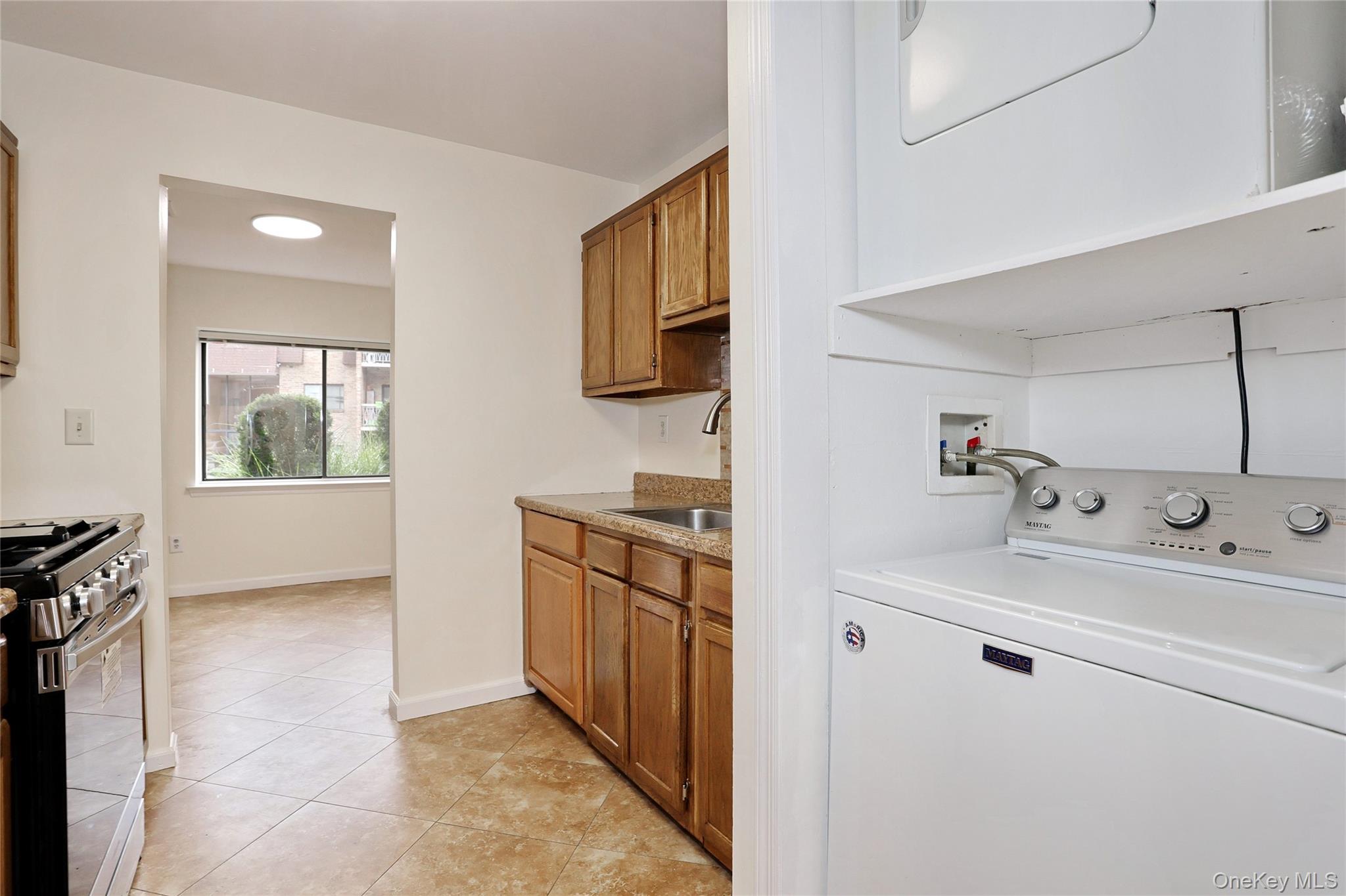 716 Kennedy Drive Property Photo 11