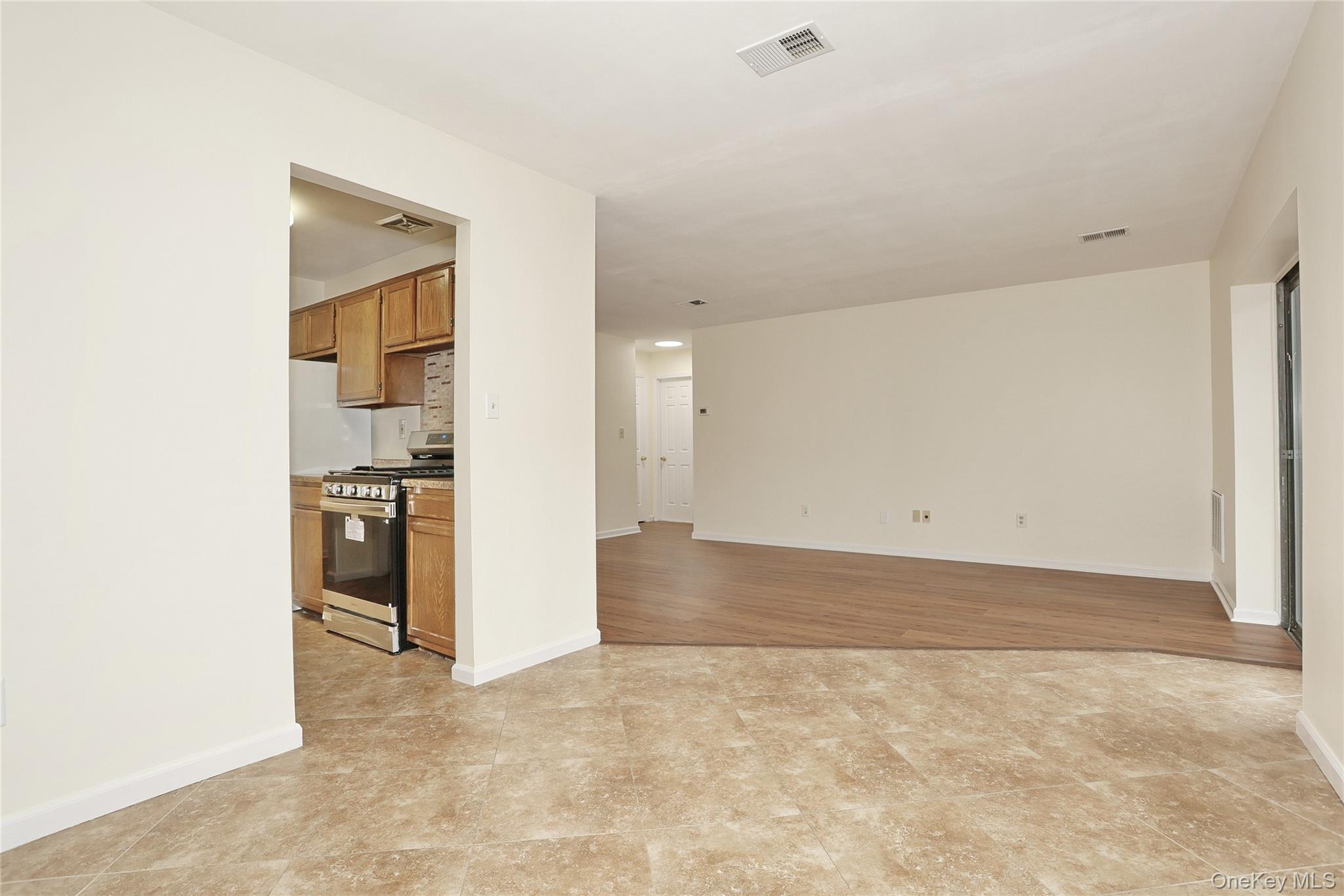 716 Kennedy Drive Property Photo 14