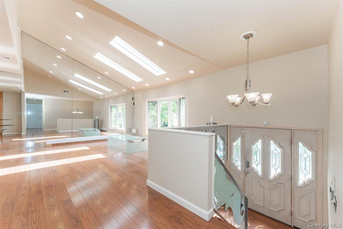 39 Gale Drive Property Photo 2