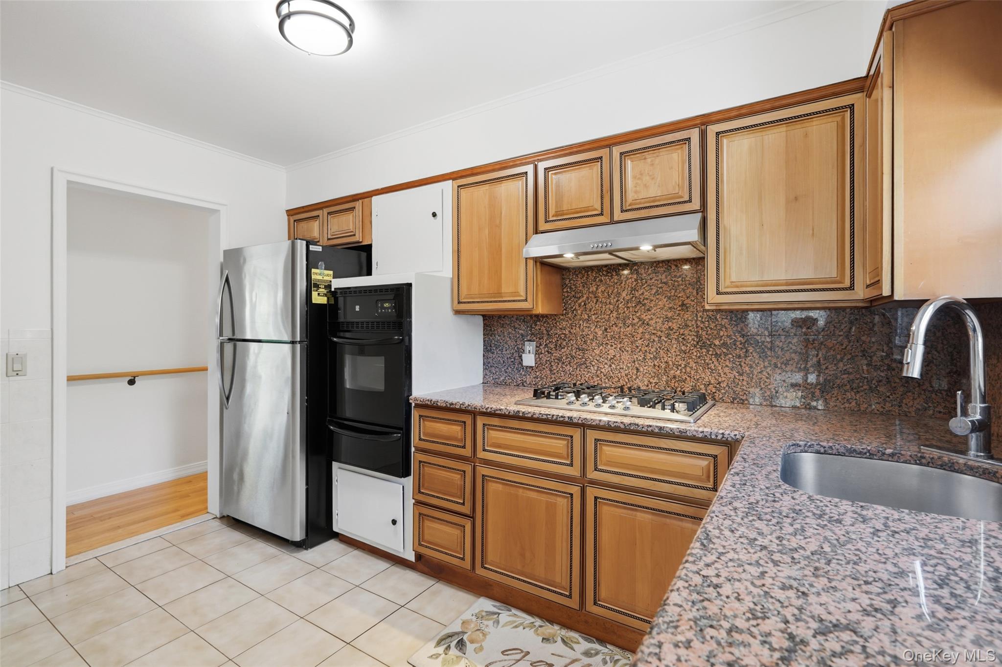 816 N Broadway Property Photo 7