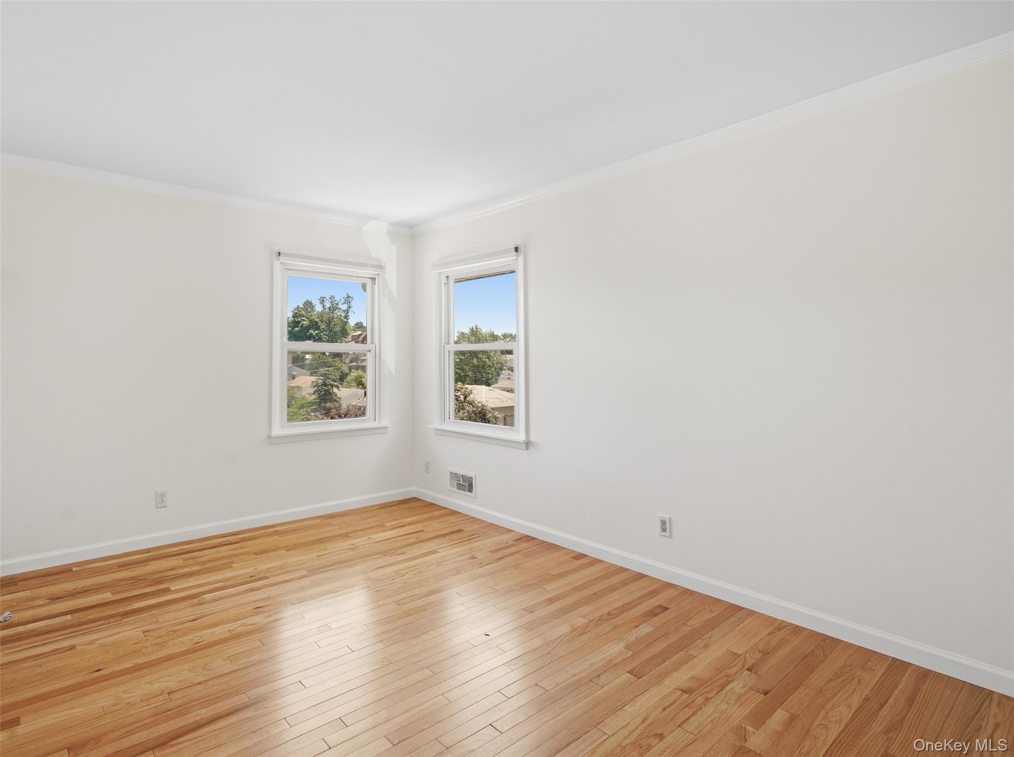 816 N Broadway Property Photo 9
