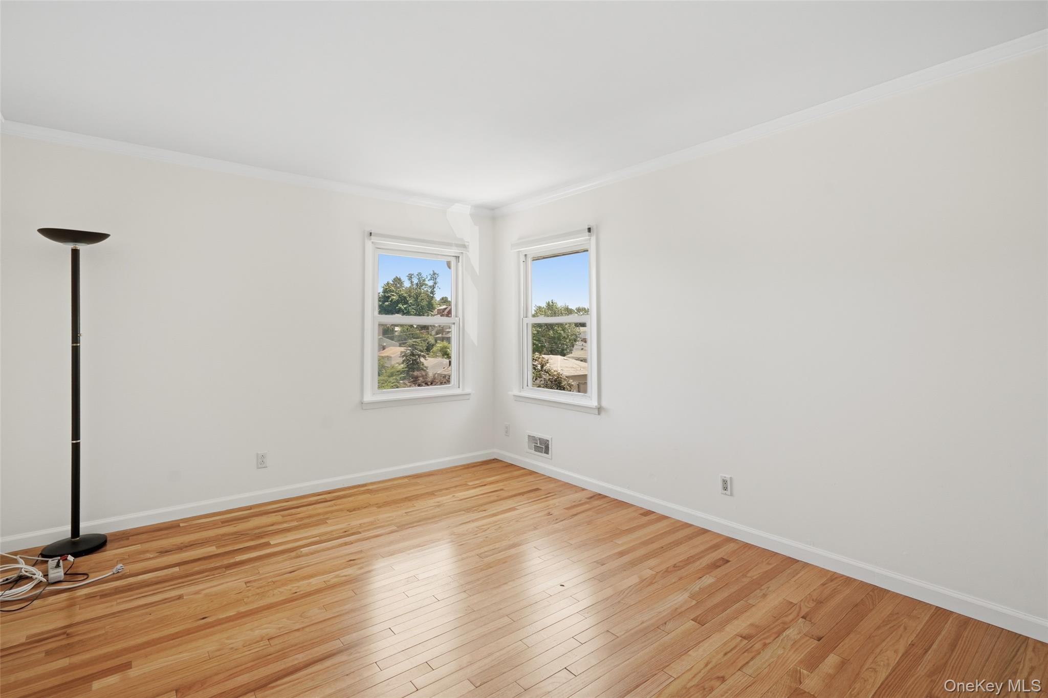 816 N Broadway Property Photo 10