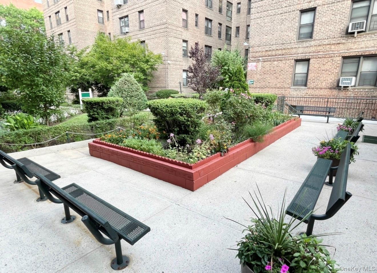 43-40 Union Street 2d Property Photo 6