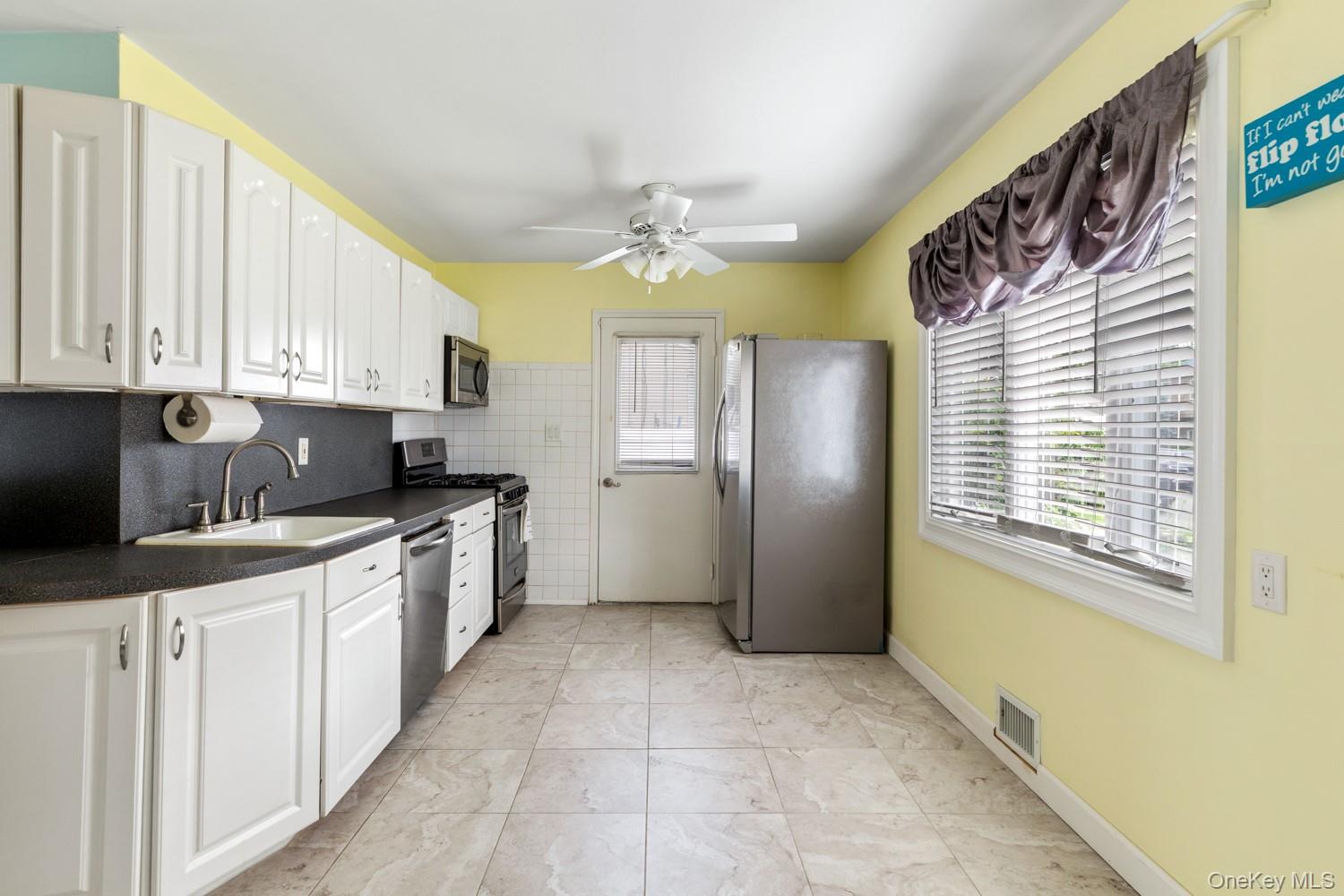 1032 Thompson Drive Property Photo 14