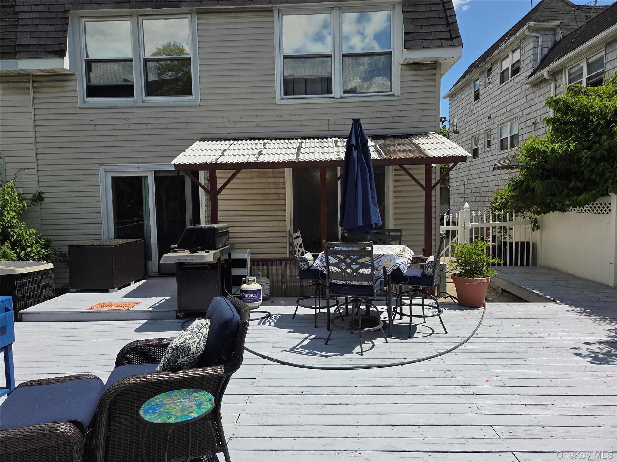 15-40 215th Street Property Photo 15