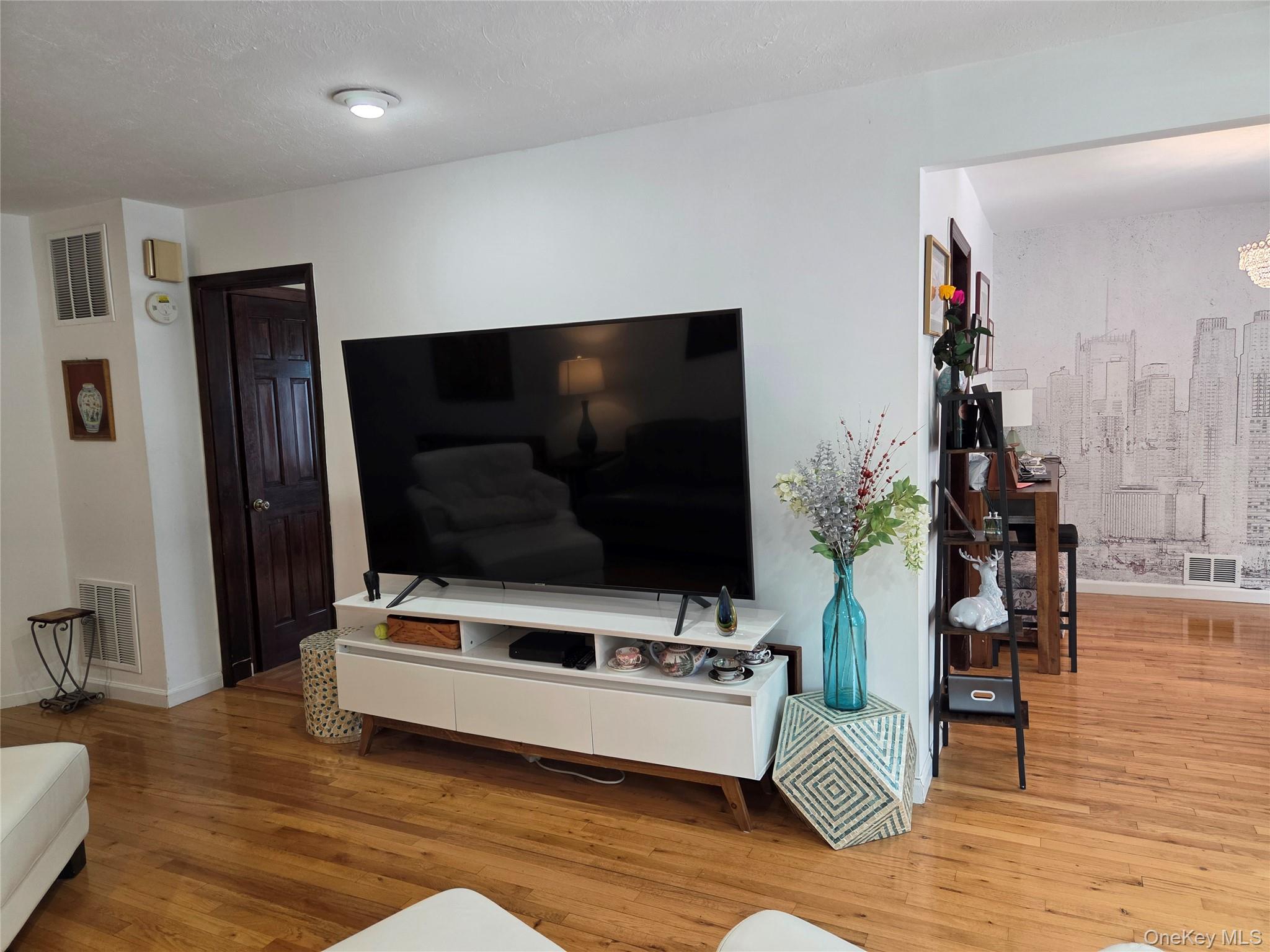 15-40 215th Street Property Photo 18