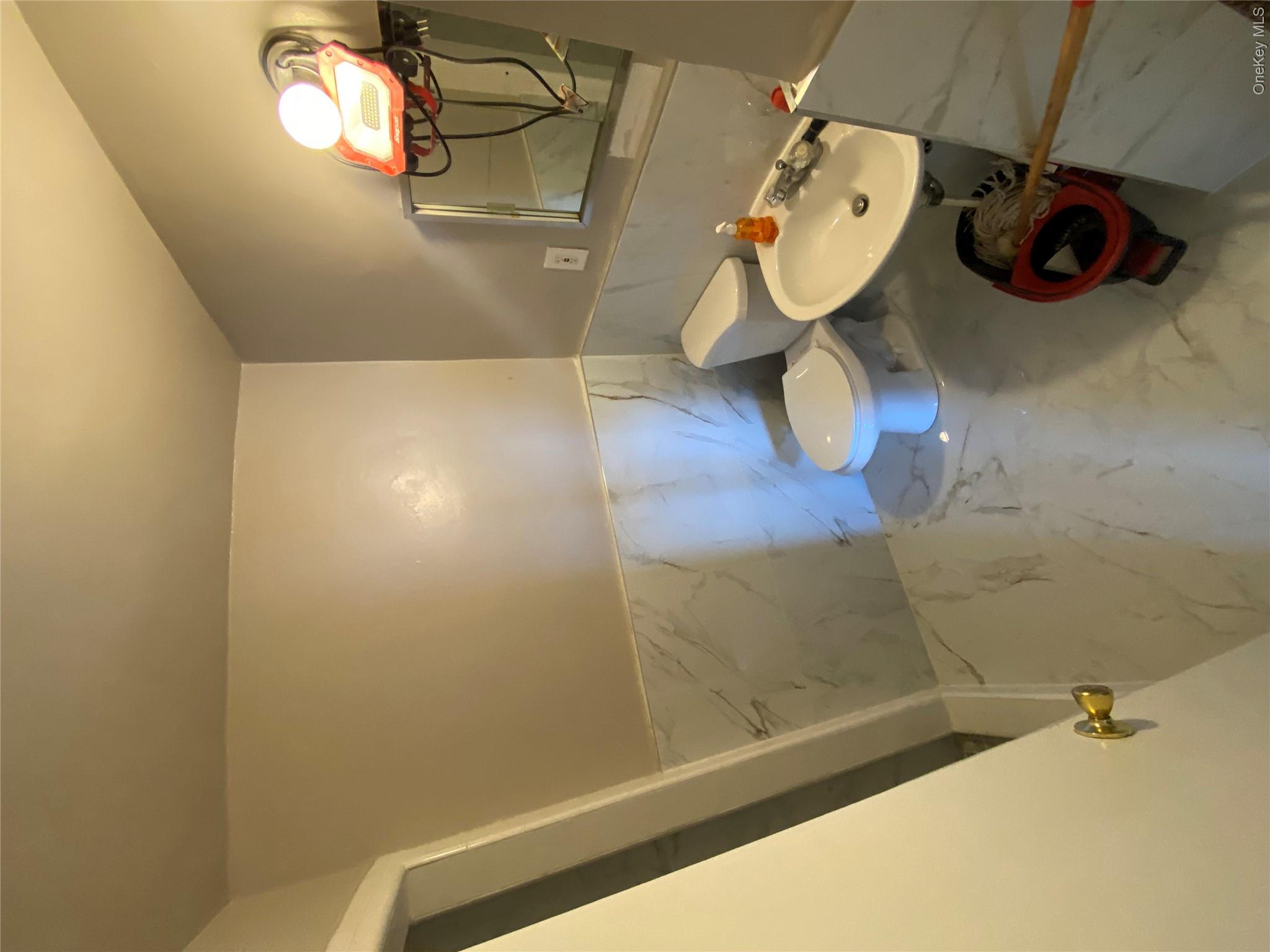 222 N Broadway 6b Property Photo 4