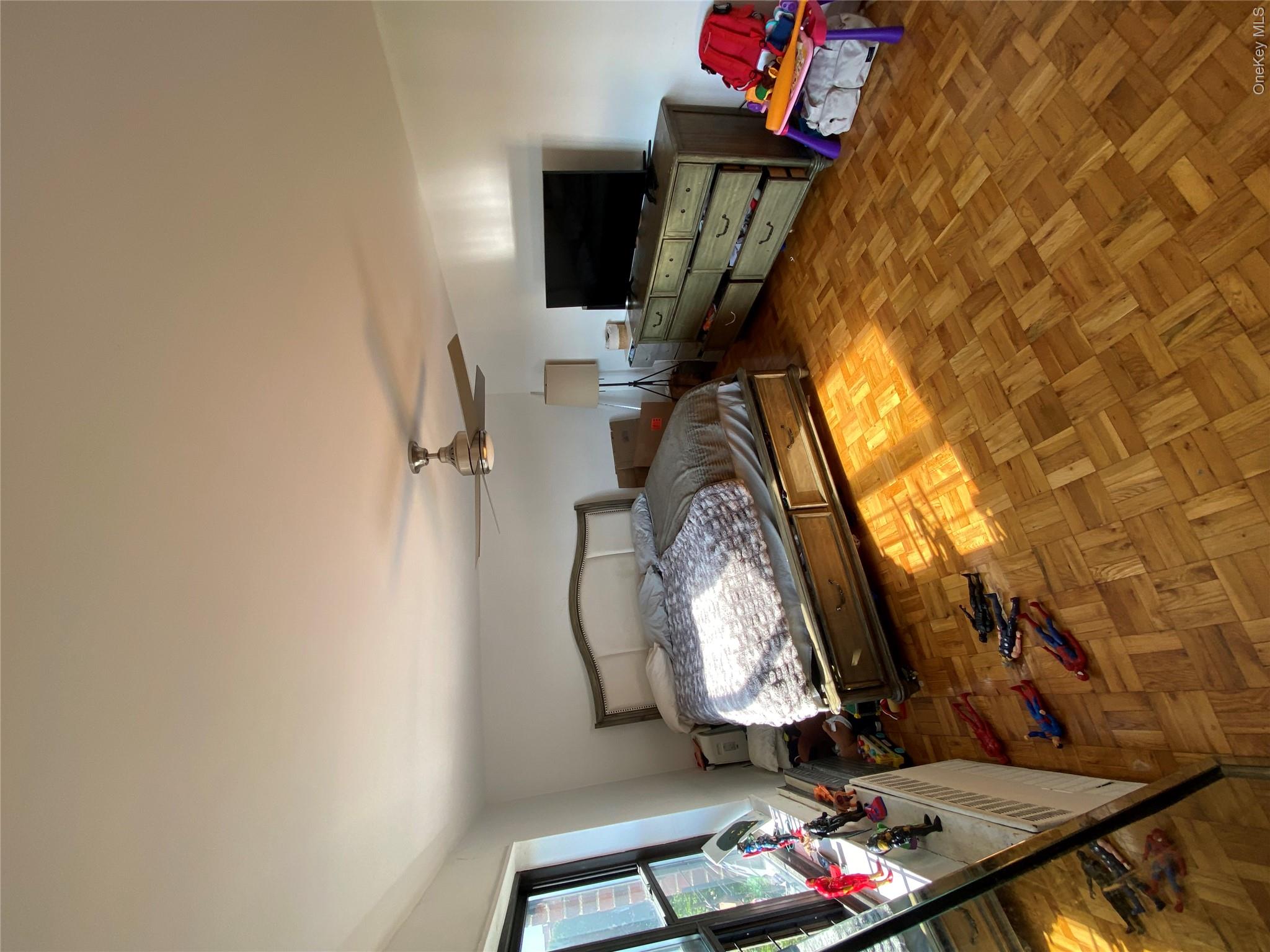 222 N Broadway 6b Property Photo 8