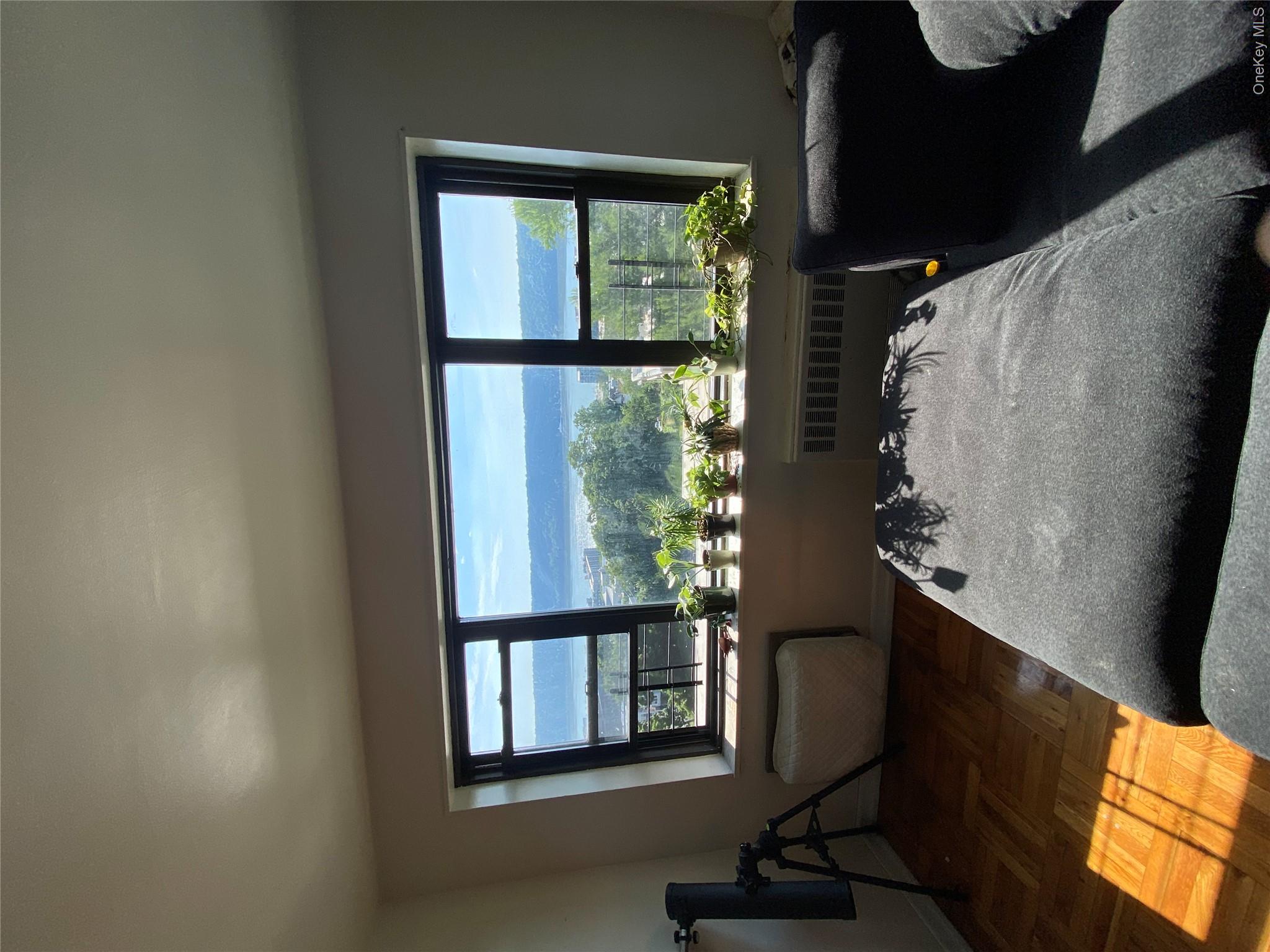 222 N Broadway 6b Property Photo 10