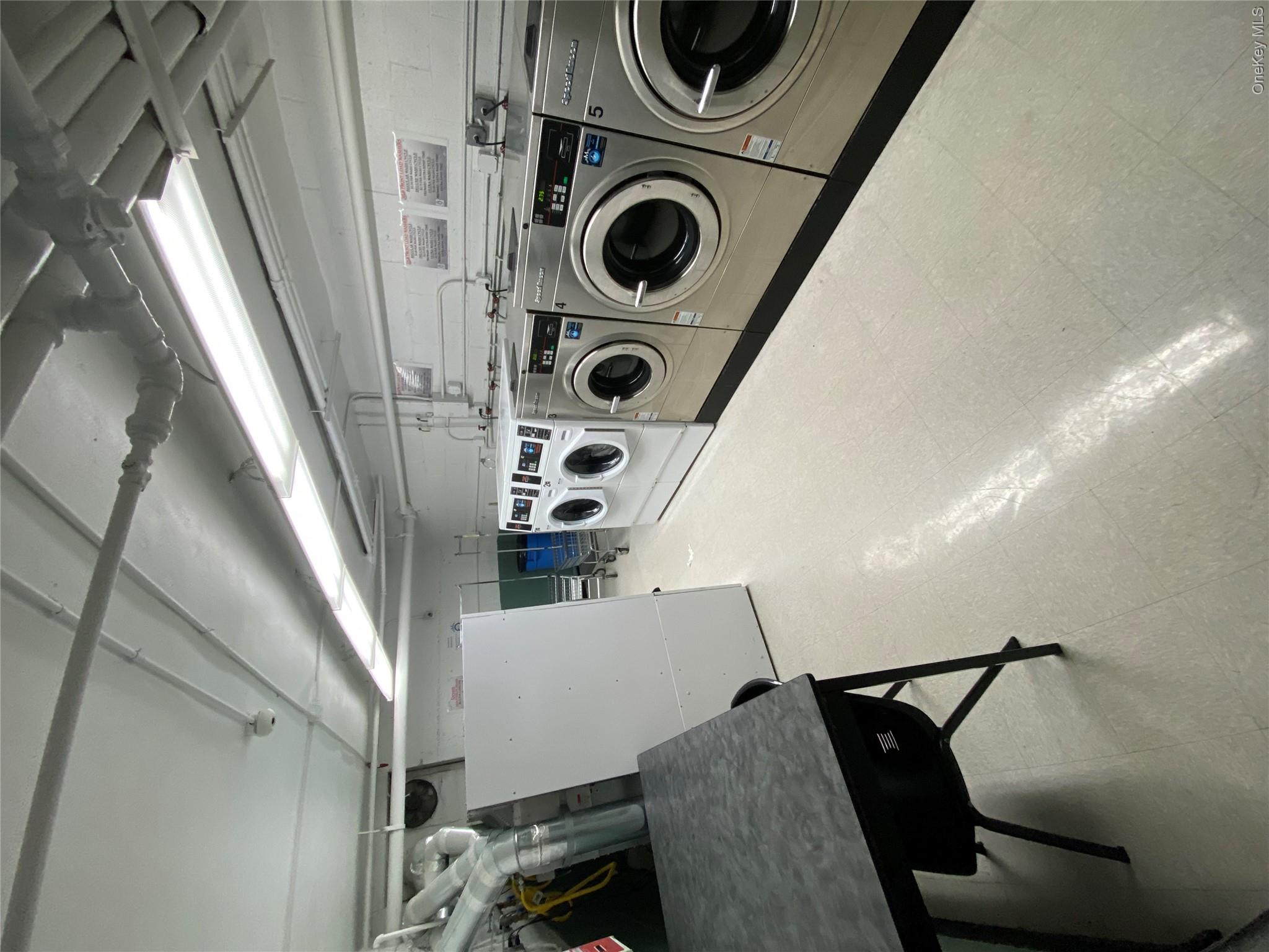 222 N Broadway 6b Property Photo 18