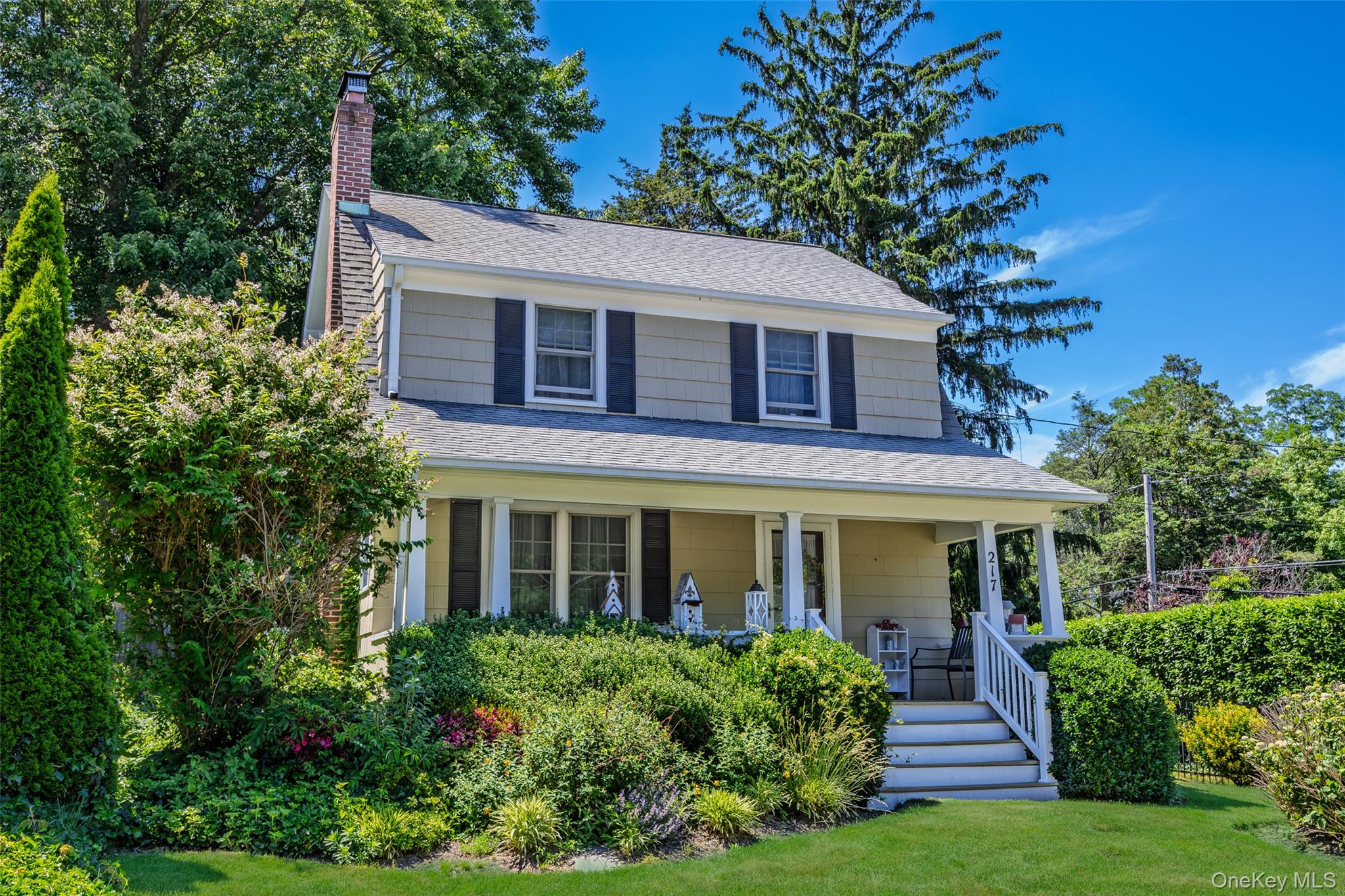 217 Soundview Road Property Photo 1