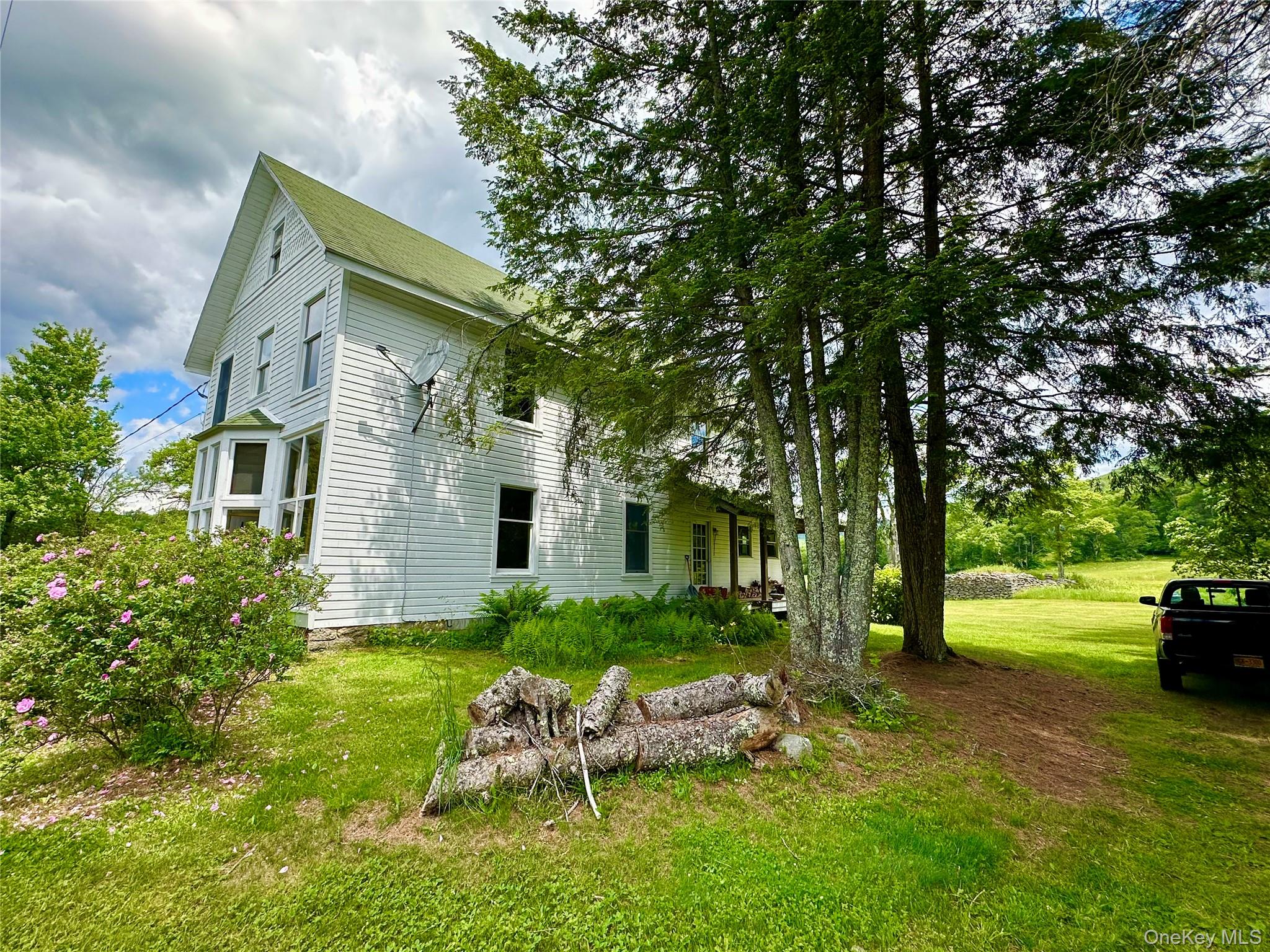 1014888 Property Photo 2