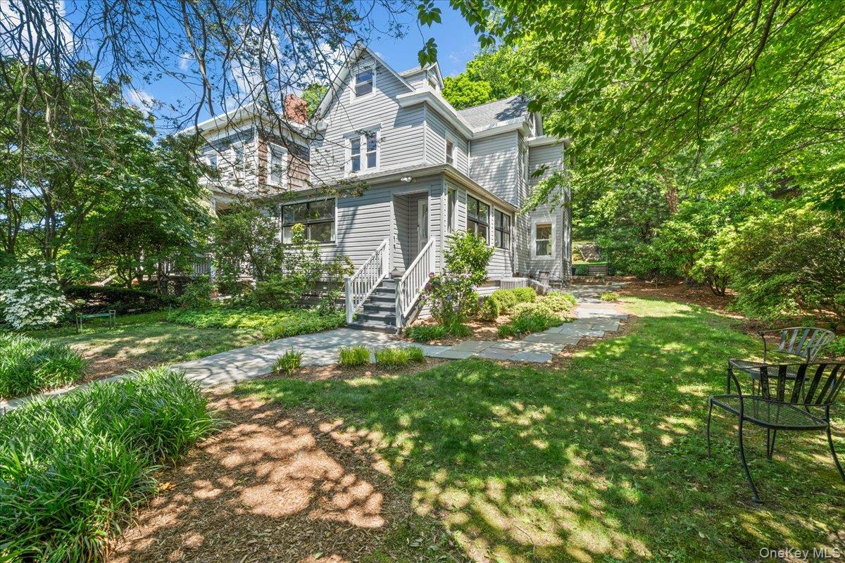 5600 Mosholu Avenue Property Photo 2