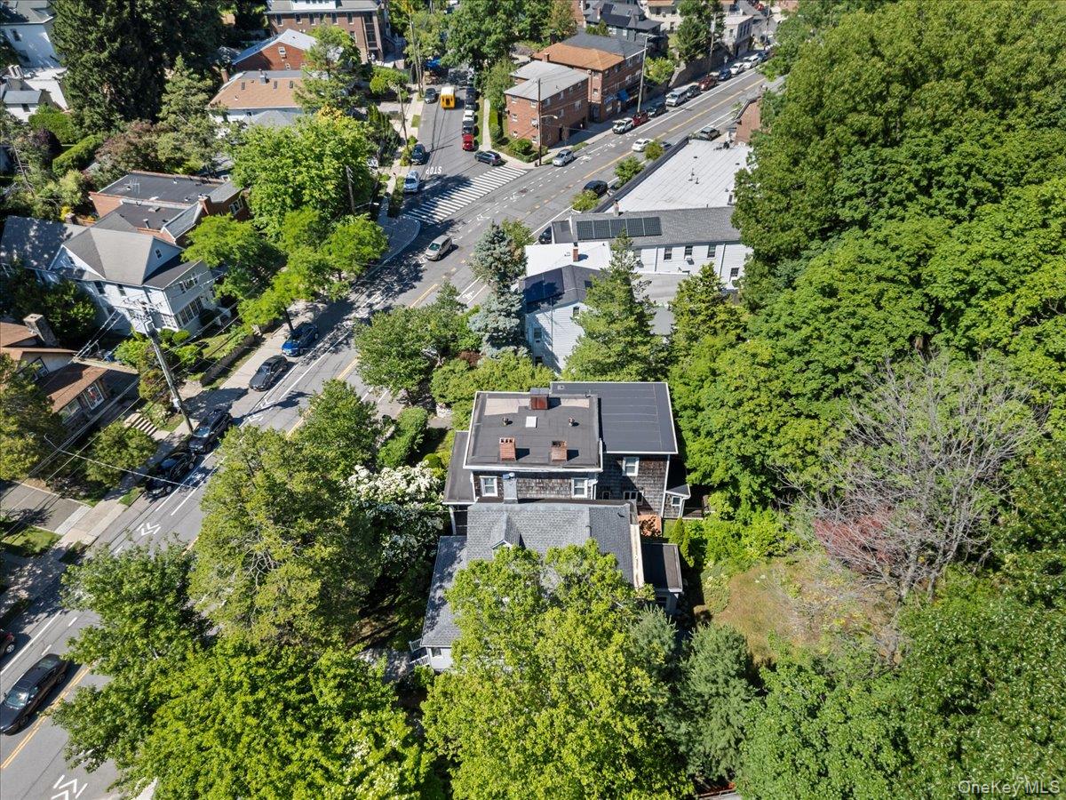 5600 Mosholu Avenue Property Photo 23
